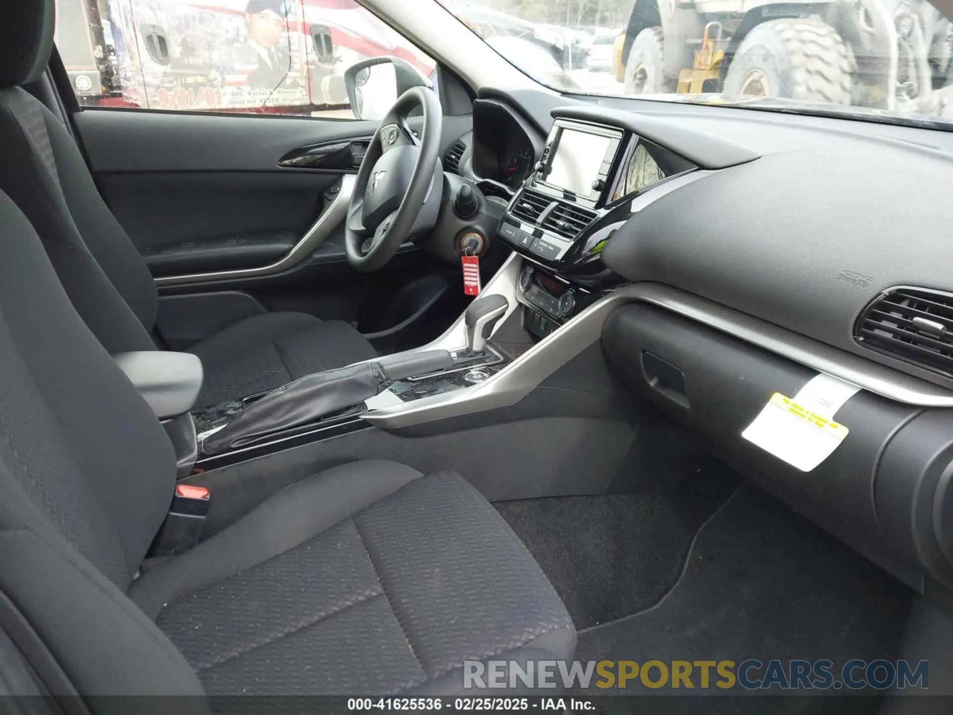5 Фотография поврежденного автомобиля JA4ATUAAXSZ006830 MITSUBISHI ECLIPSE CROSS 2025