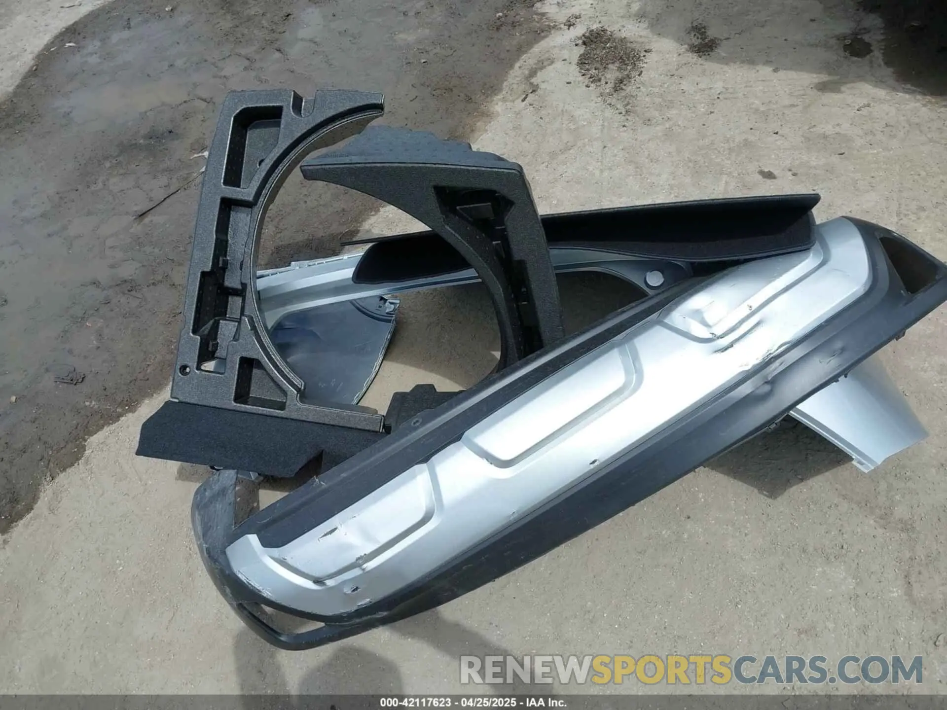 12 Фотография поврежденного автомобиля JA4ATWAA1SZ003410 MITSUBISHI ECLIPSE CROSS 2025