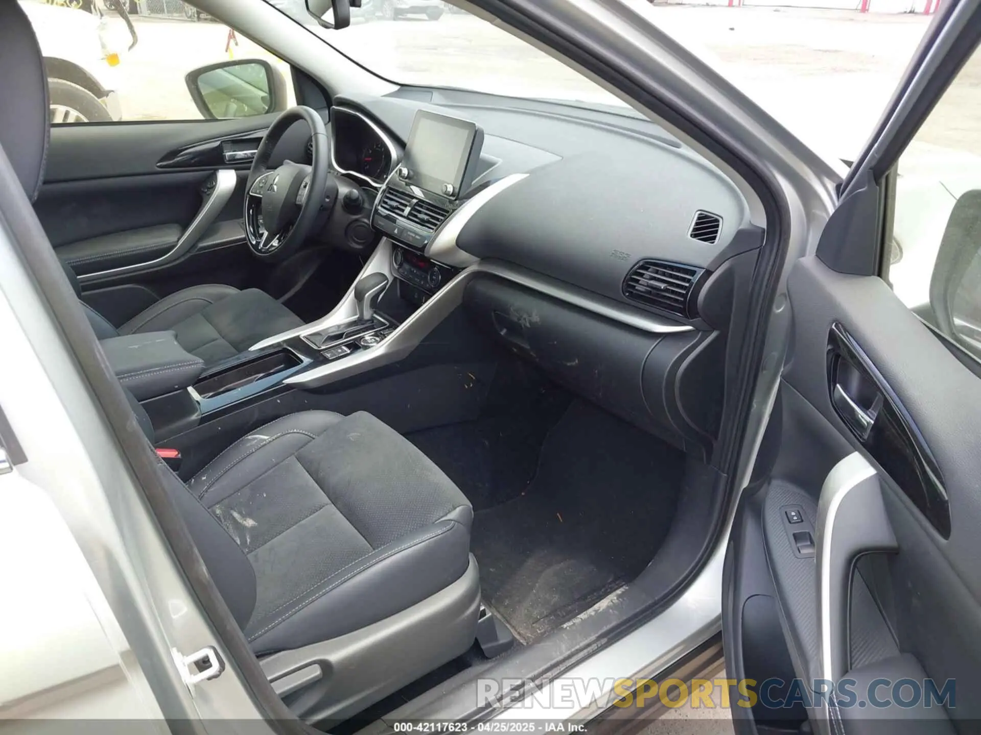 5 Фотография поврежденного автомобиля JA4ATWAA1SZ003410 MITSUBISHI ECLIPSE CROSS 2025