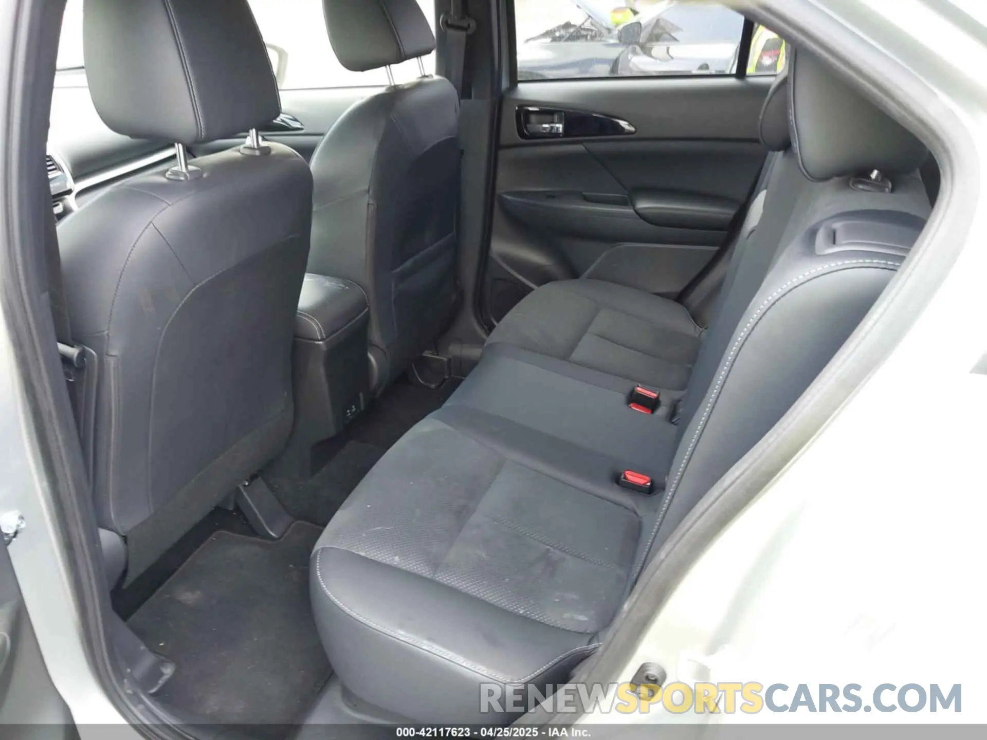 8 Фотография поврежденного автомобиля JA4ATWAA1SZ003410 MITSUBISHI ECLIPSE CROSS 2025