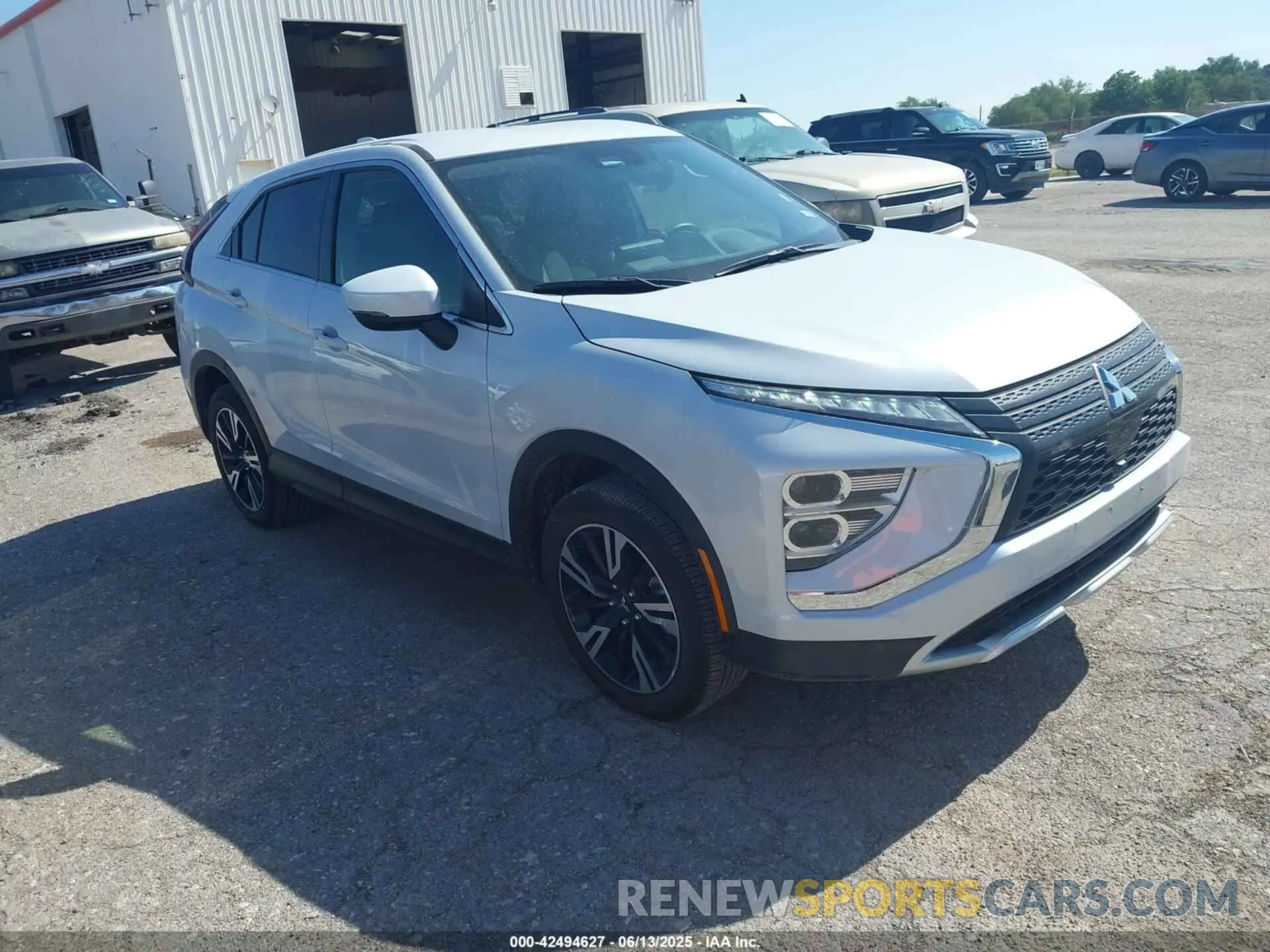 1 Фотография поврежденного автомобиля JA4ATWAA2SZ009202 MITSUBISHI ECLIPSE CROSS 2025