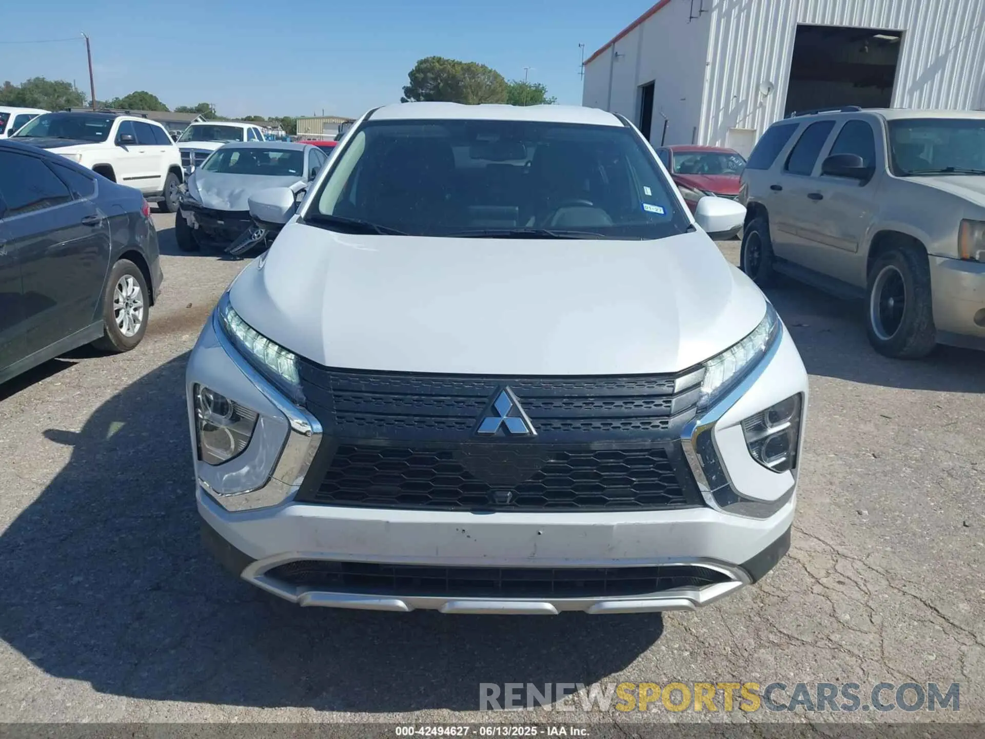 12 Фотография поврежденного автомобиля JA4ATWAA2SZ009202 MITSUBISHI ECLIPSE CROSS 2025
