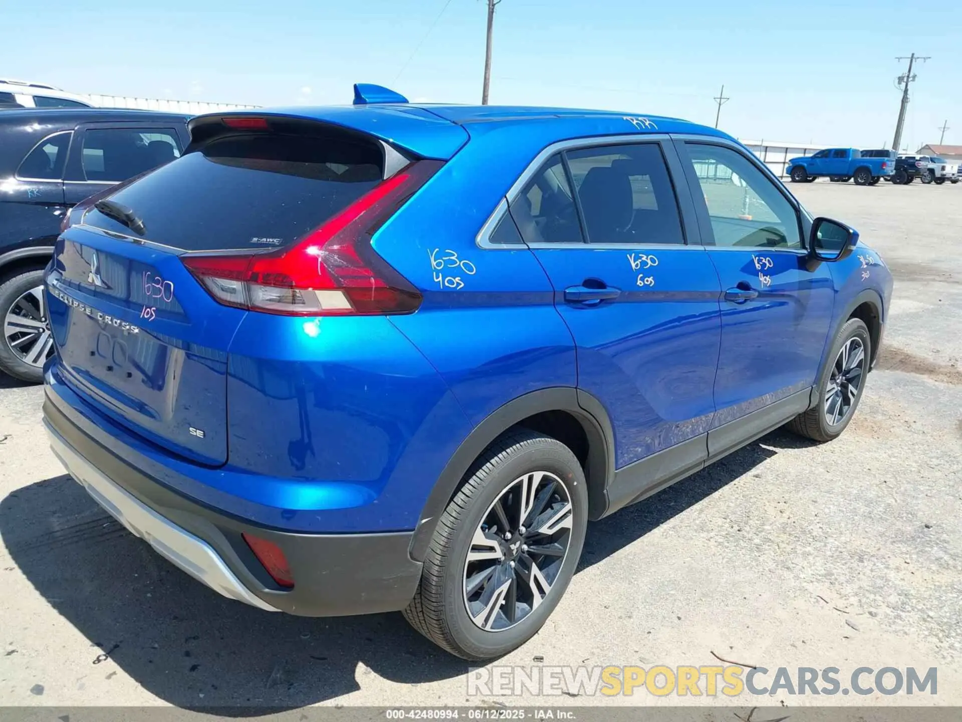 4 Фотография поврежденного автомобиля JA4ATWAA3SZ012187 MITSUBISHI ECLIPSE CROSS 2025