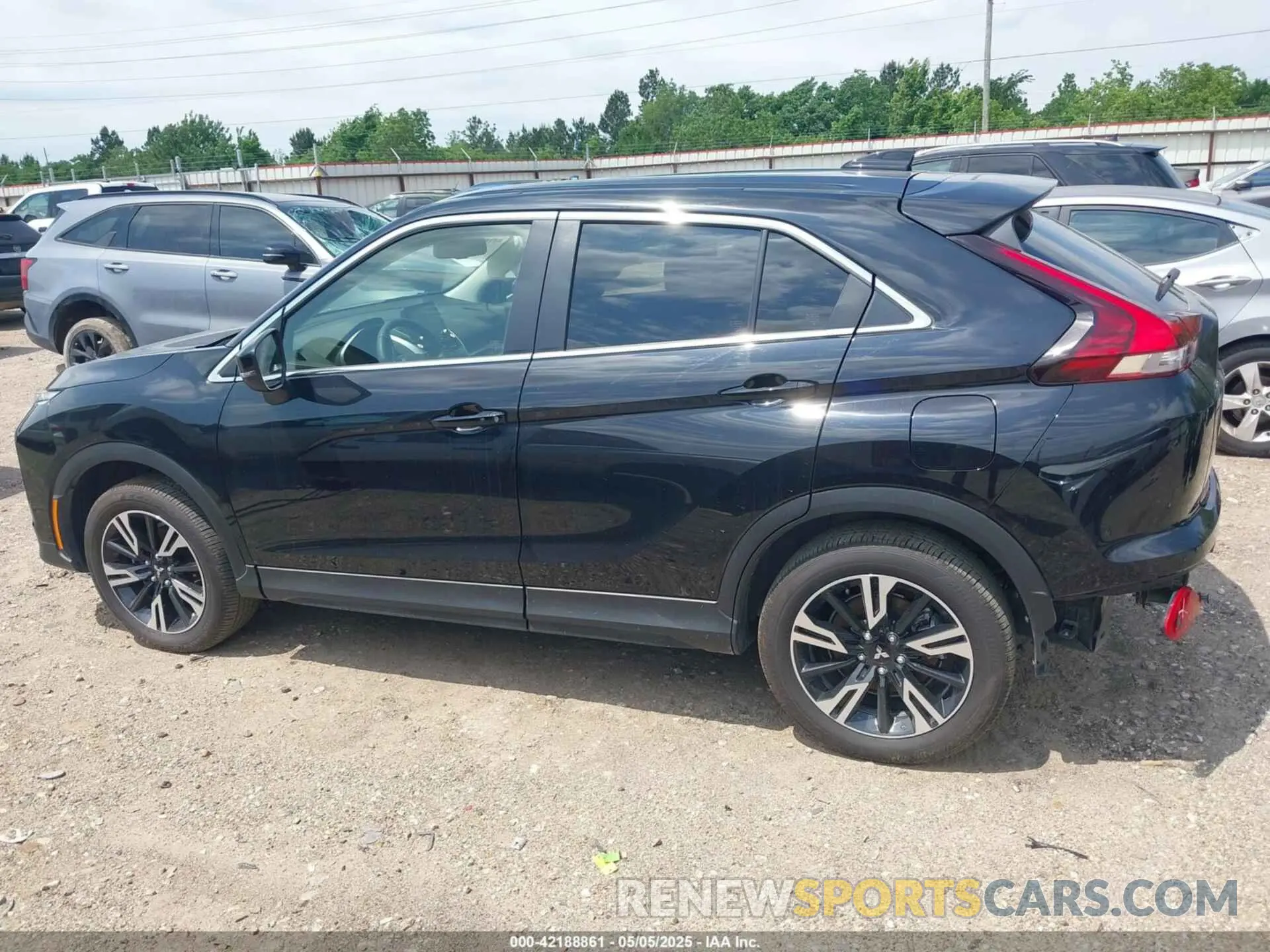 14 Photograph of a damaged car JA4ATWAA5SZ004141 MITSUBISHI ECLIPSE CROSS 2025
