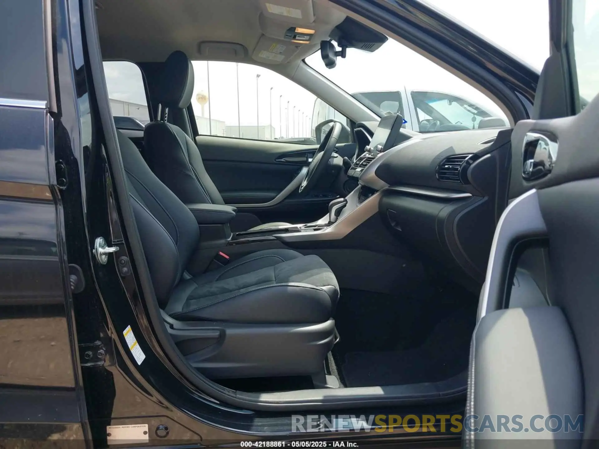 5 Photograph of a damaged car JA4ATWAA5SZ004141 MITSUBISHI ECLIPSE CROSS 2025