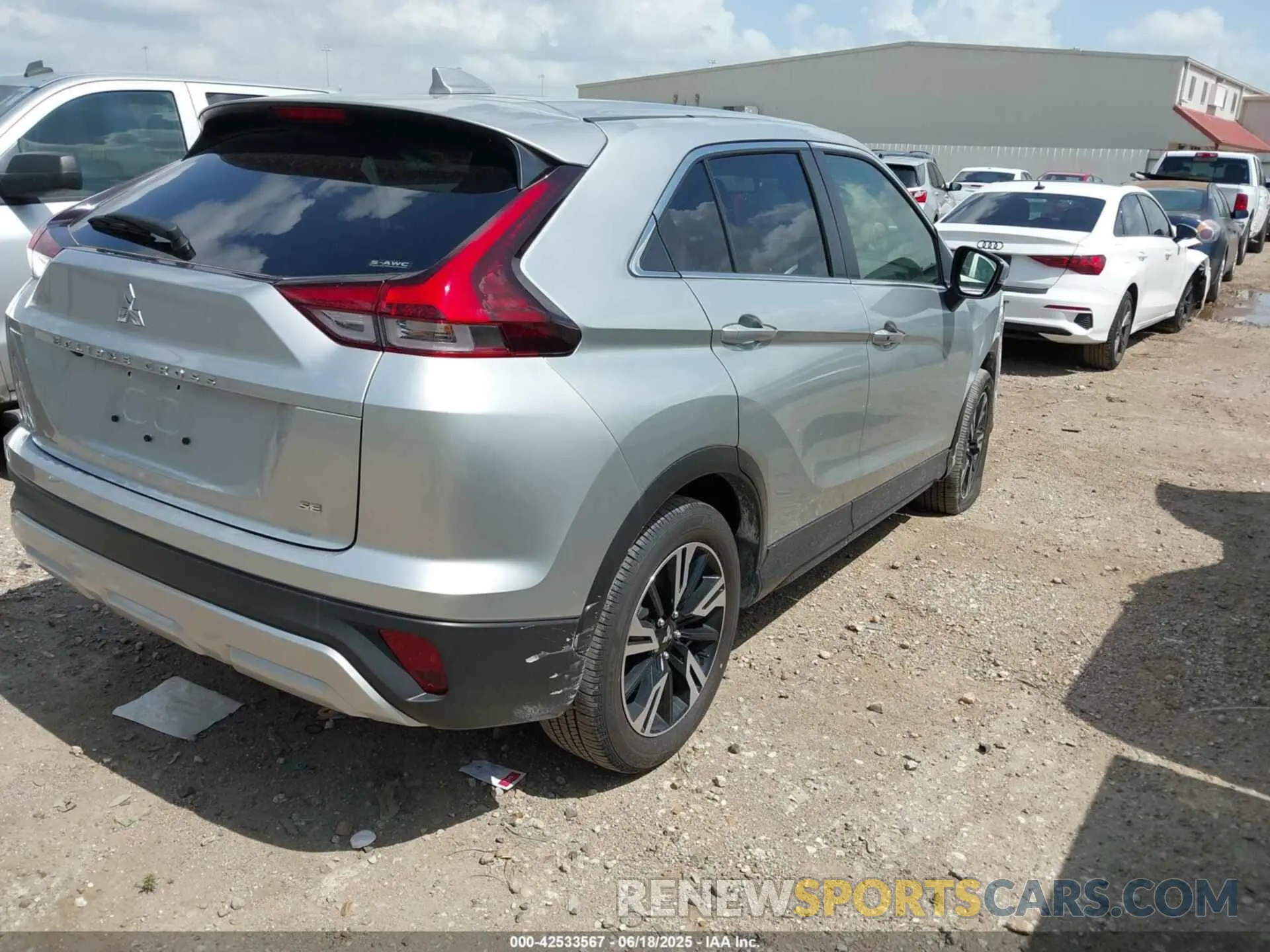 4 Photograph of a damaged car JA4ATWAA7SZ012449 MITSUBISHI ECLIPSE CROSS 2025