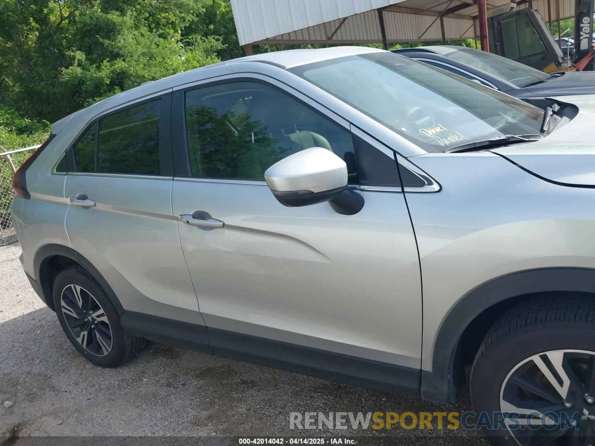 13 Photograph of a damaged car JA4ATWAA9SZ012842 MITSUBISHI ECLIPSE CROSS 2025