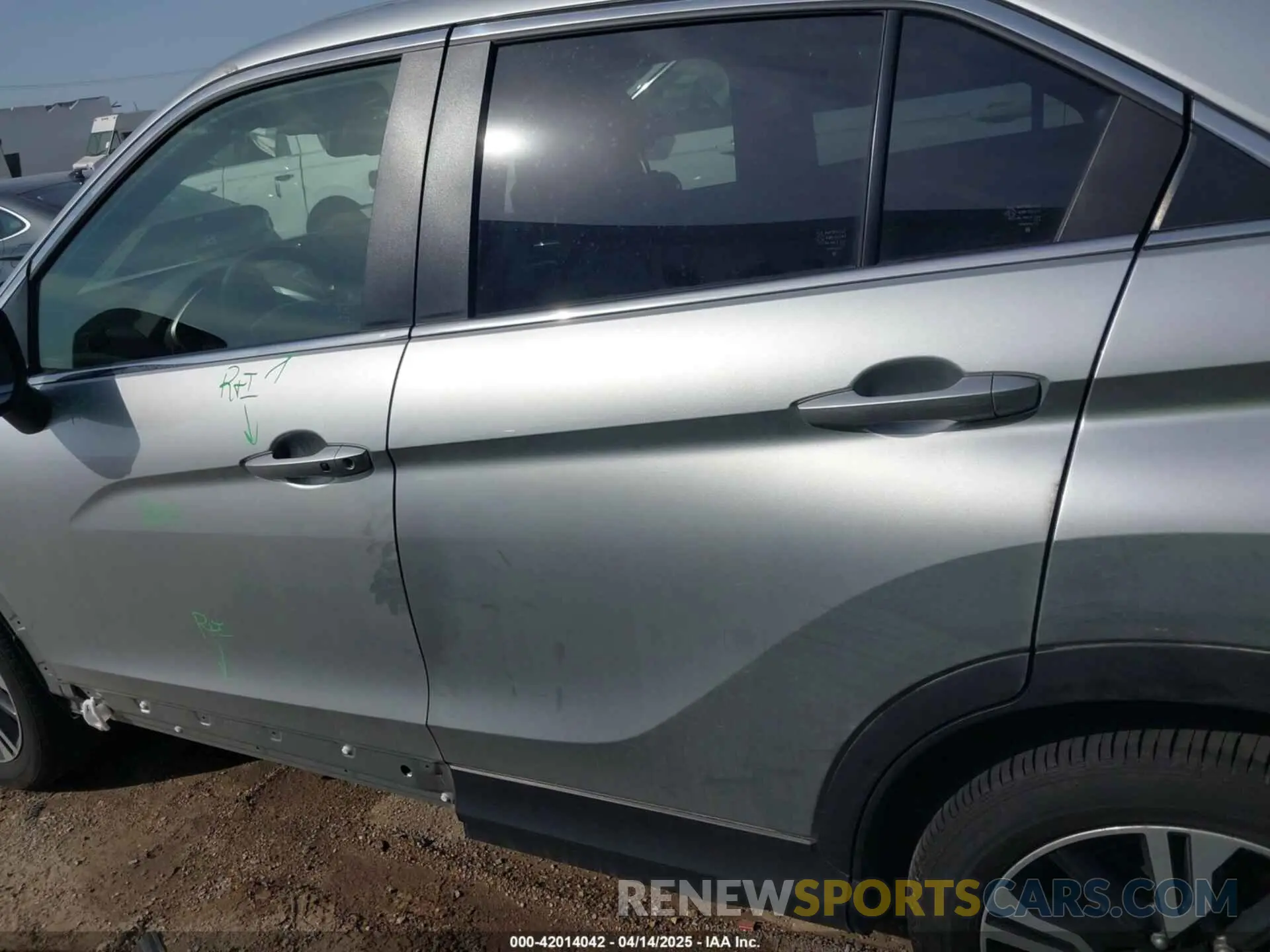 14 Photograph of a damaged car JA4ATWAA9SZ012842 MITSUBISHI ECLIPSE CROSS 2025