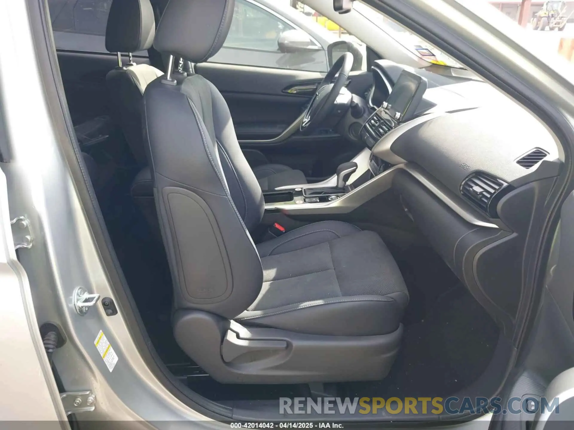 5 Photograph of a damaged car JA4ATWAA9SZ012842 MITSUBISHI ECLIPSE CROSS 2025