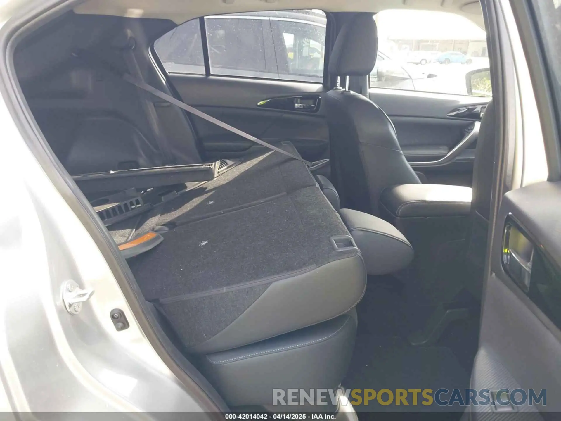 8 Photograph of a damaged car JA4ATWAA9SZ012842 MITSUBISHI ECLIPSE CROSS 2025