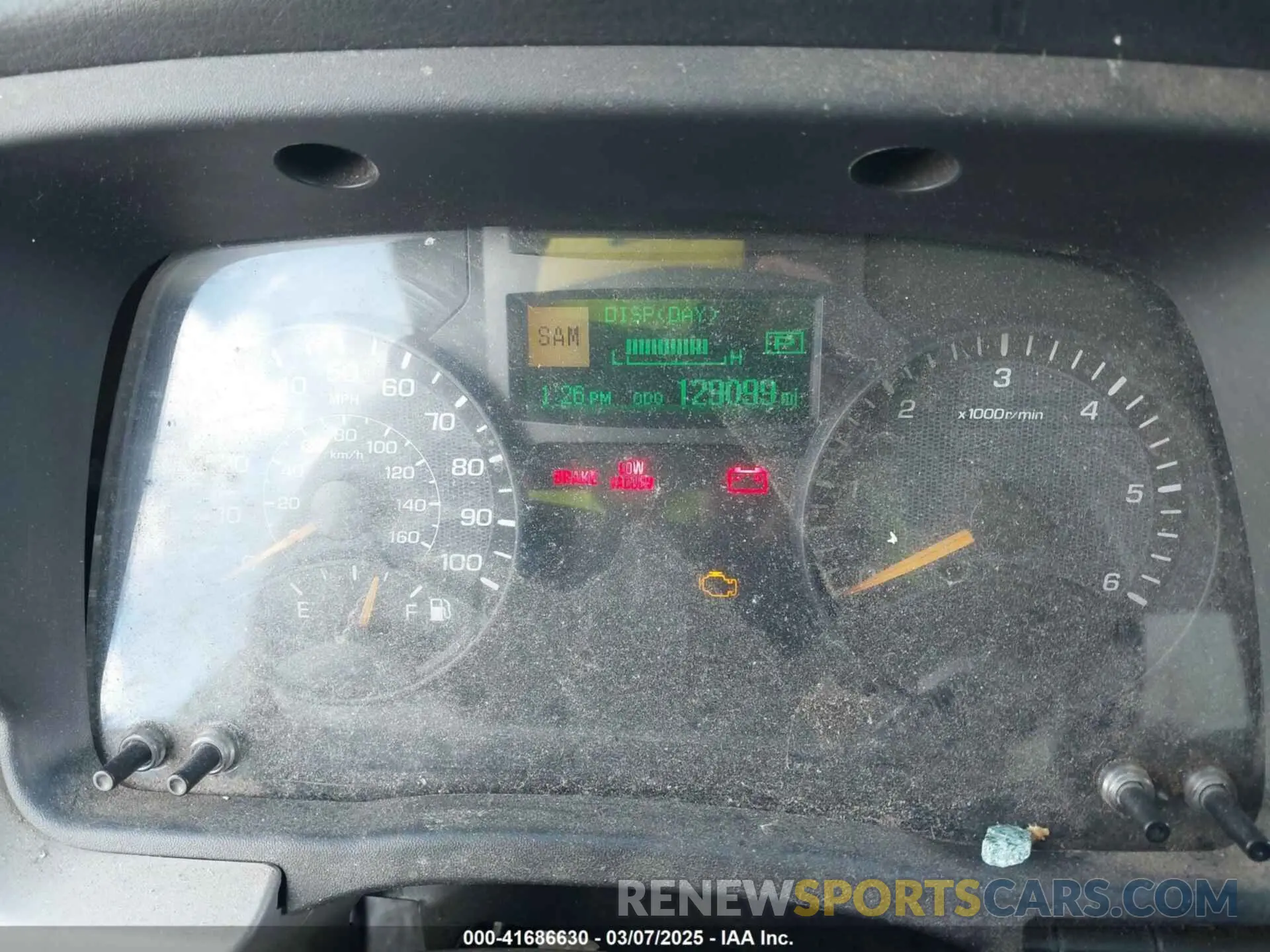 5 Photograph of a damaged car 4UZBVH112KGKE3536 MITSUBISHI FEC7TS 2019