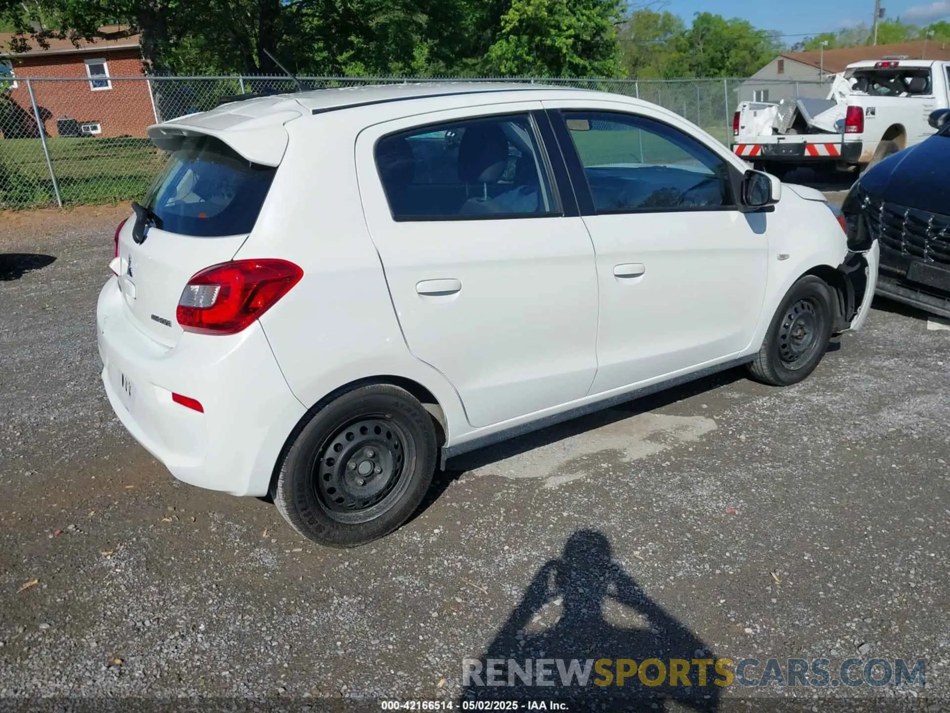 4 Photograph of a damaged car ML32A3HJXKH011048 MITSUBISHI MIRAGE 2019