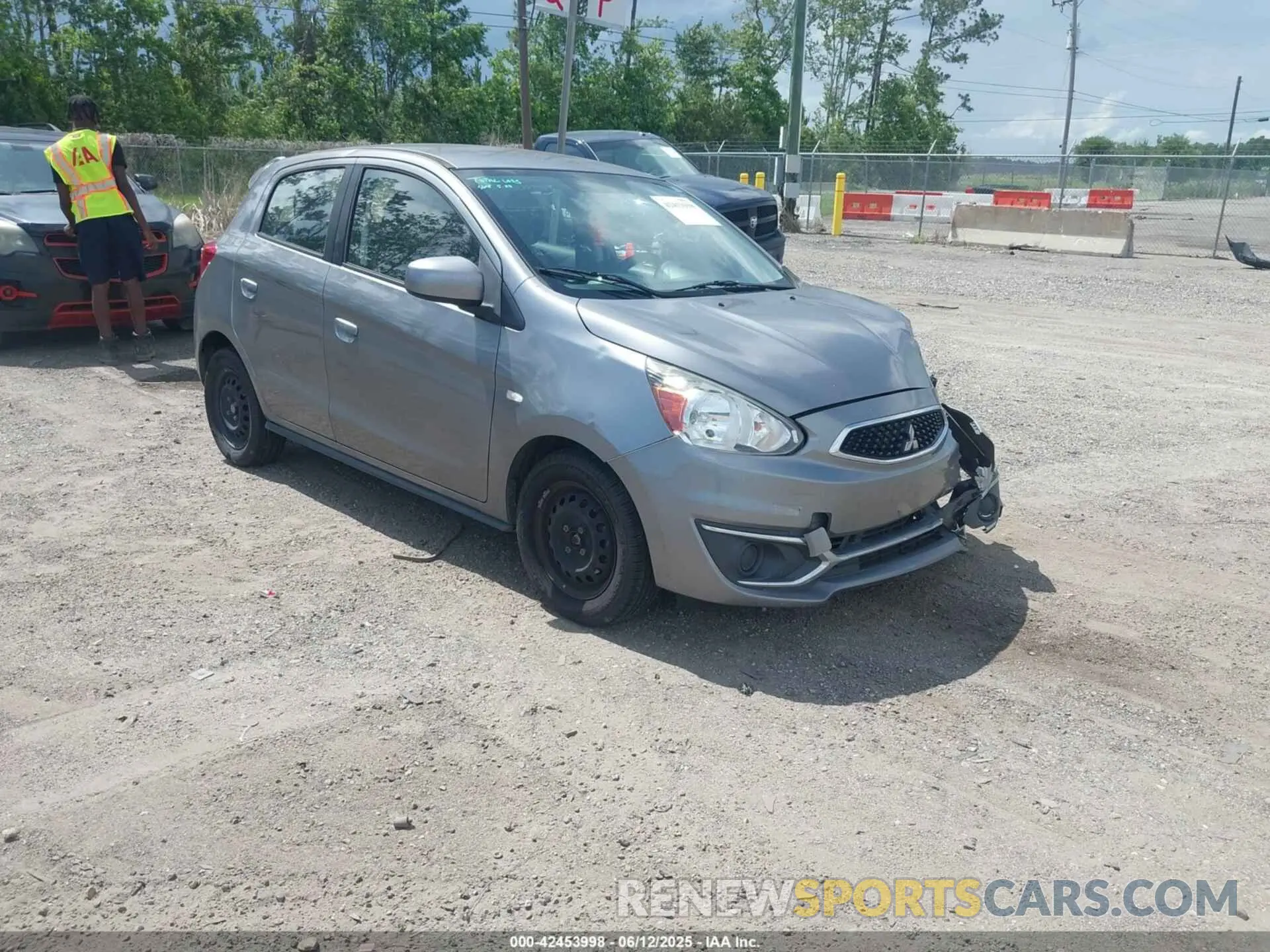1 Фотография поврежденного автомобиля ML32A3HJ3LH001110 MITSUBISHI MIRAGE 2020