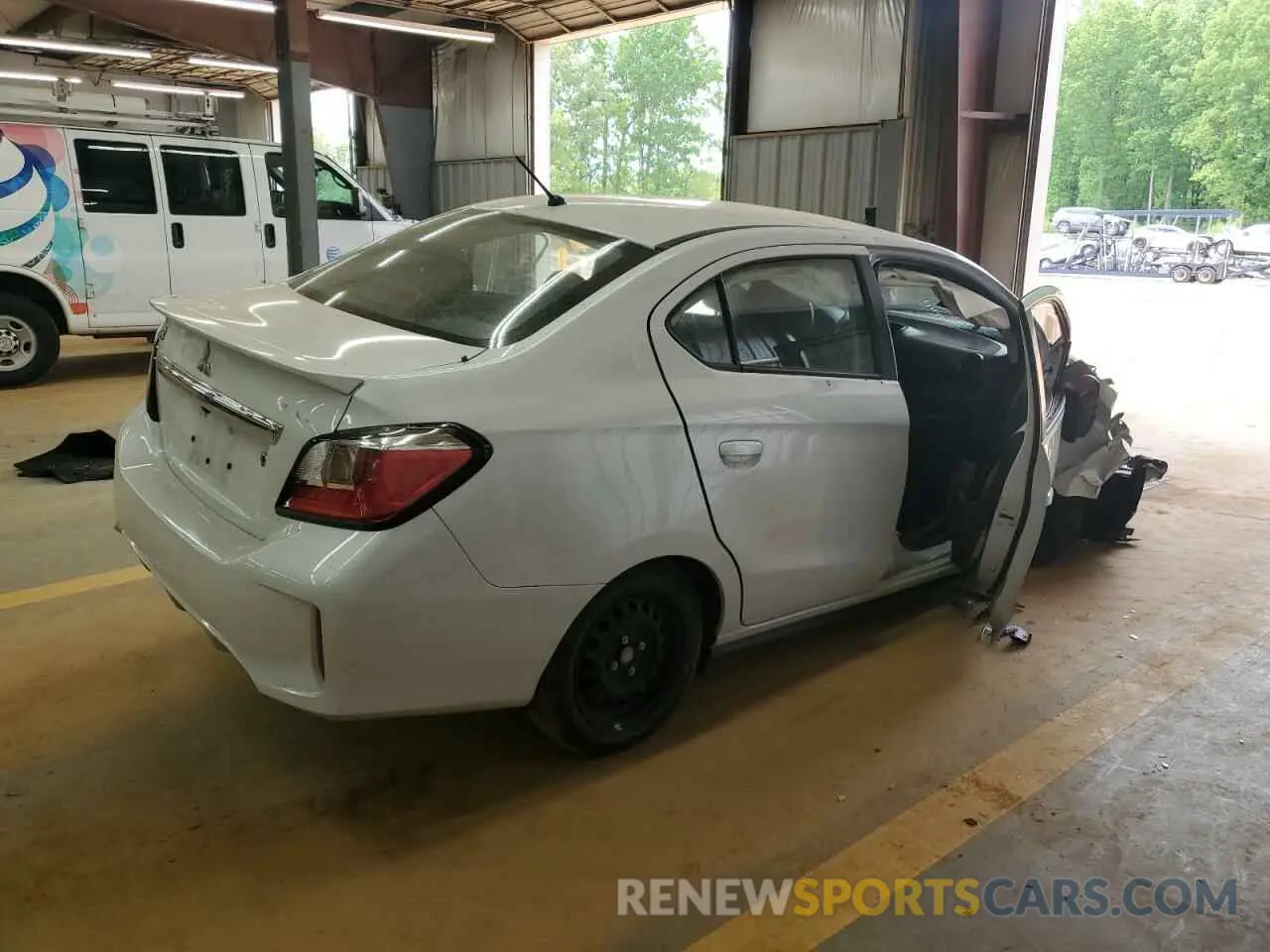 3 Фотография поврежденного автомобиля ML32FUFJ0PHF02149 MITSUBISHI MIRAGE 2023
