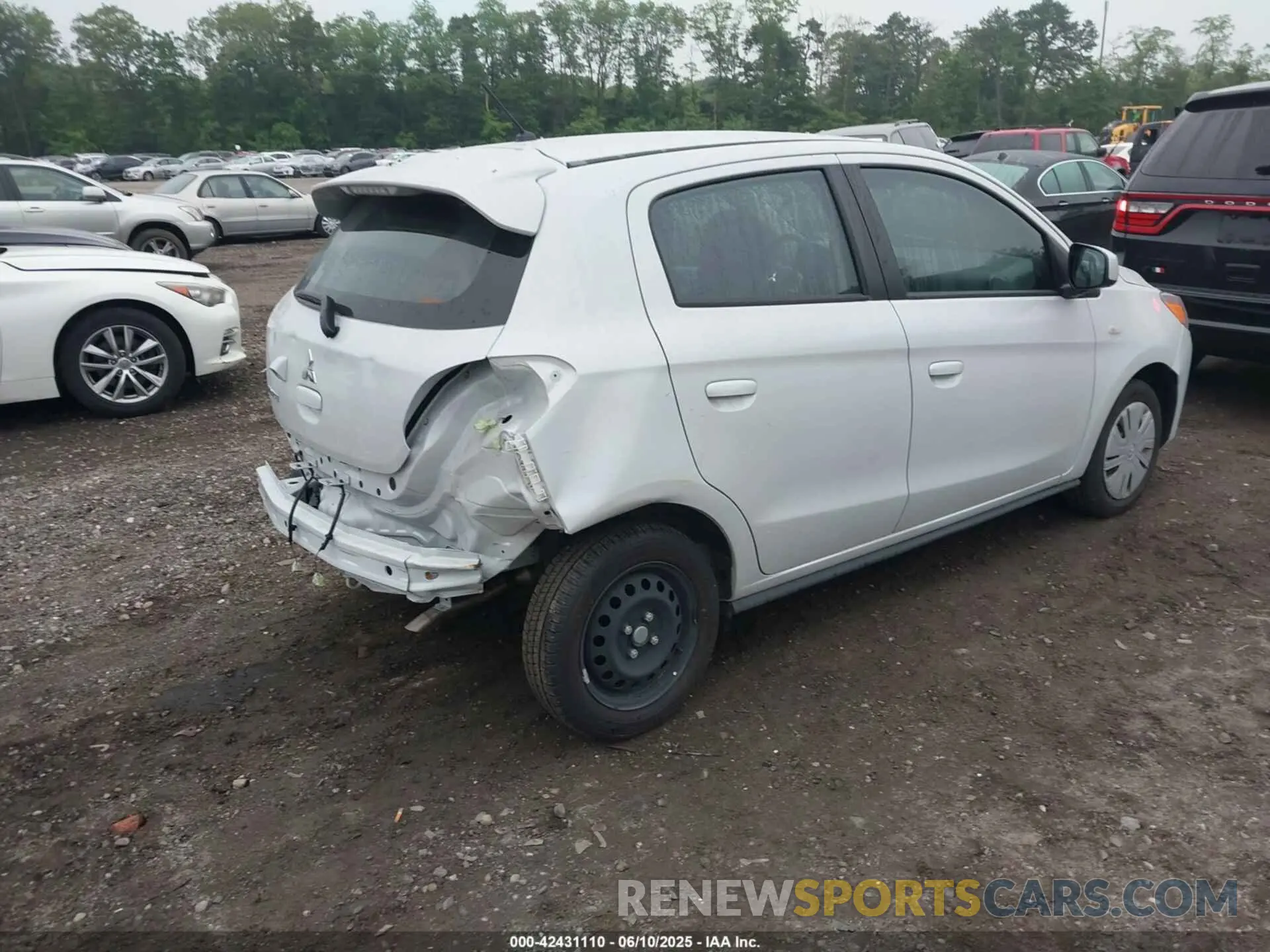 4 Photograph of a damaged car ML32AUHJ6RH010950 MITSUBISHI MIRAGE 2024