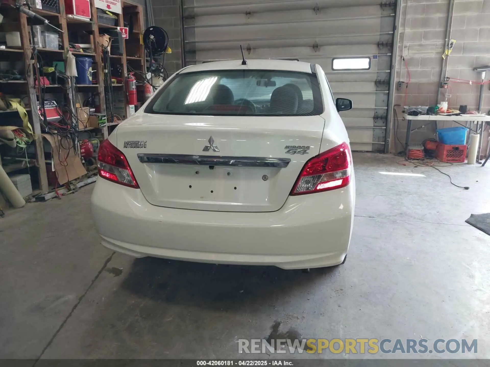 17 Фотография поврежденного автомобиля ML32F3FJ1KHF12997 MITSUBISHI MIRAGE G4 2019