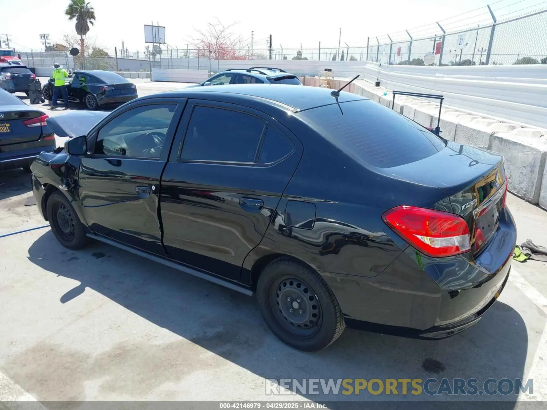 3 Photograph of a damaged car ML32F3FJ6KHF17967 MITSUBISHI MIRAGE G4 2019