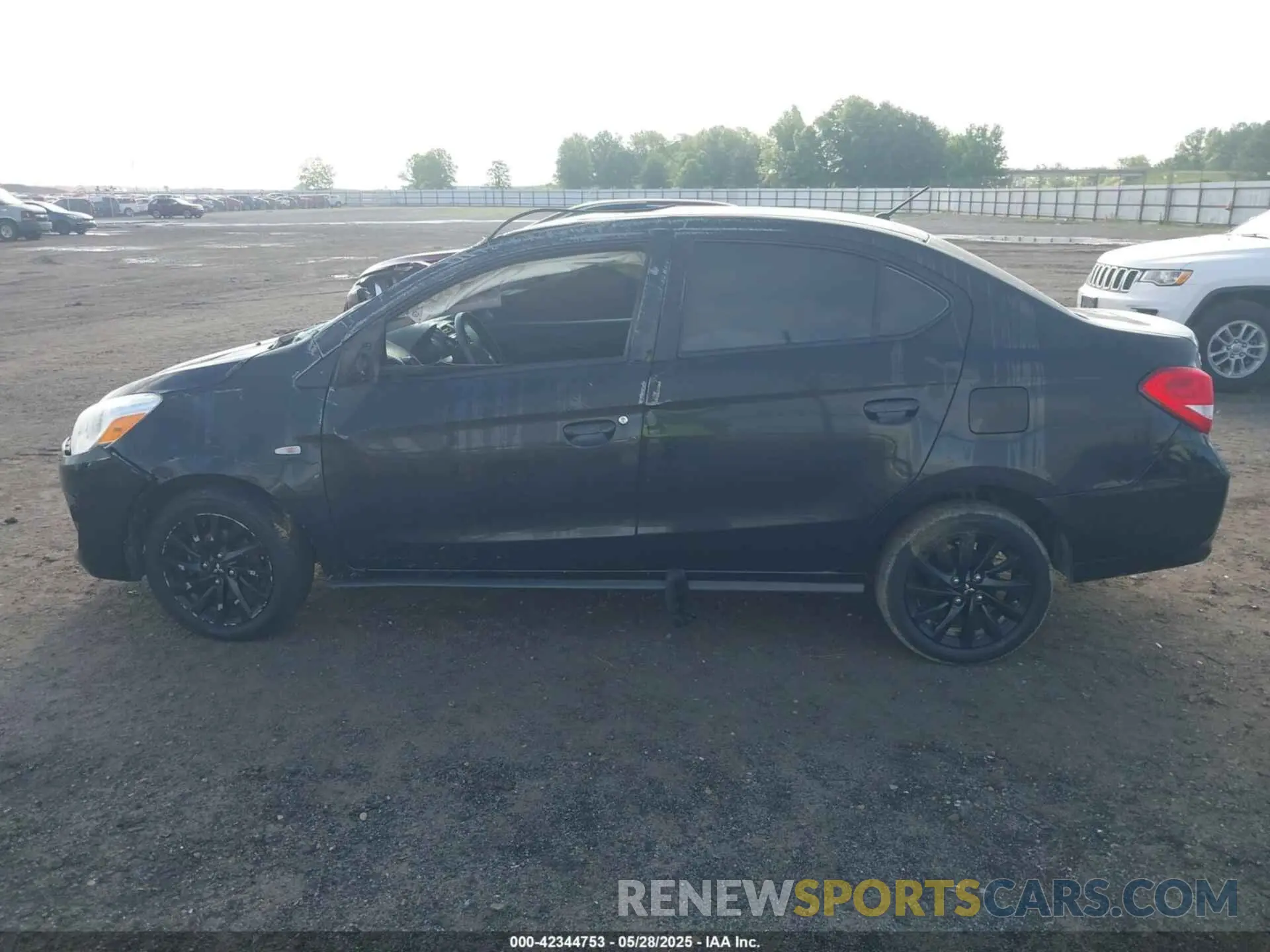 13 Фотография поврежденного автомобиля ML32F4FJ0LHF11024 MITSUBISHI MIRAGE G4 2020