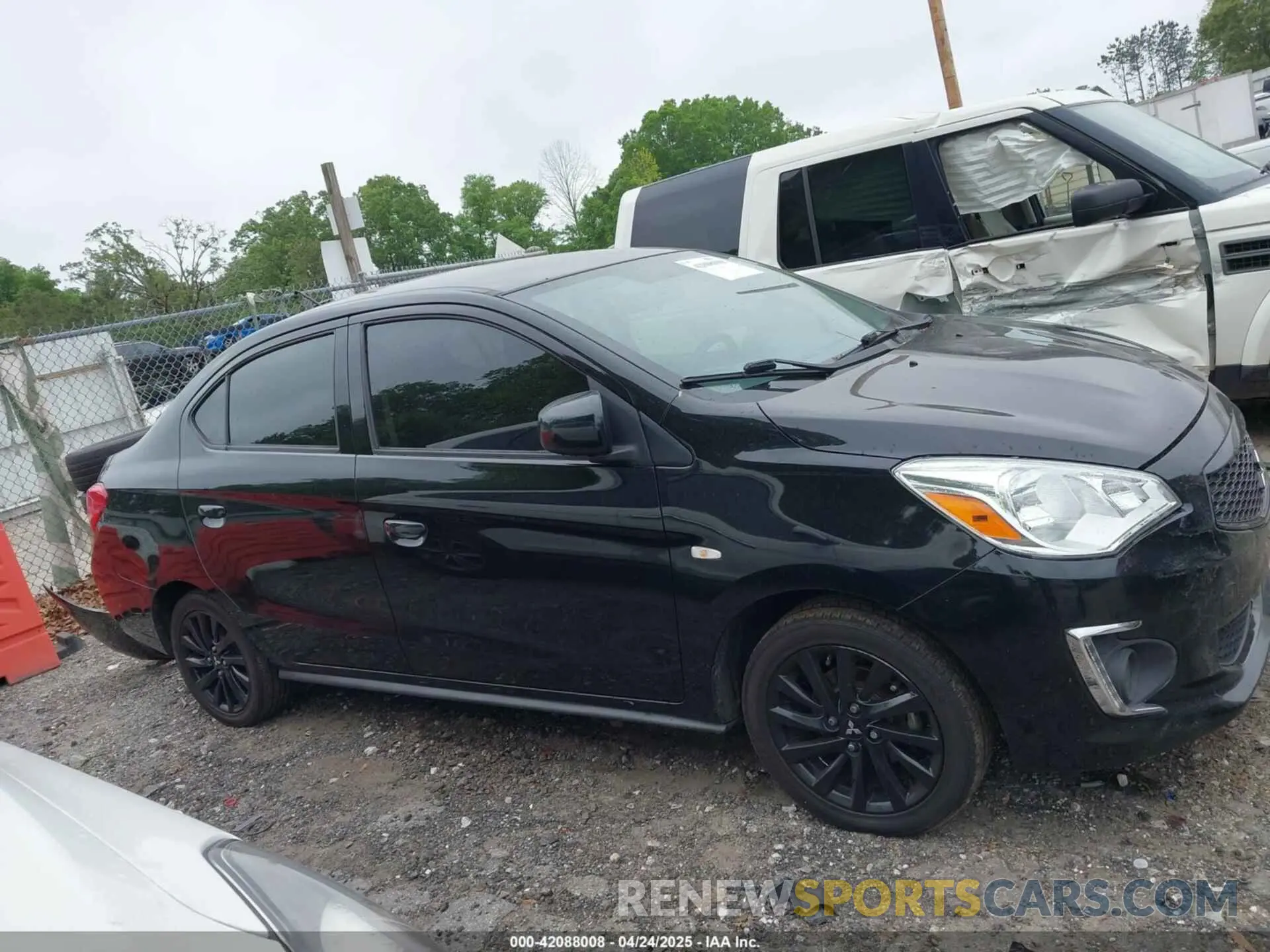 12 Photograph of a damaged car ML32F4FJ1LHF07158 MITSUBISHI MIRAGE G4 2020