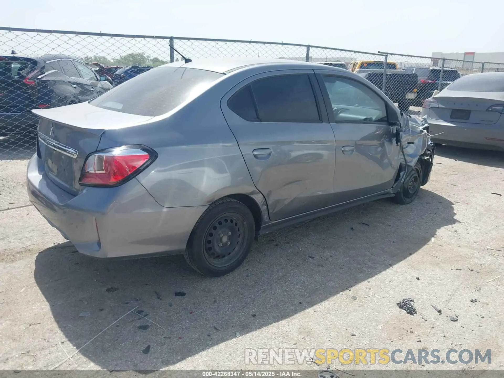 4 Photograph of a damaged car ML32FUFJ2MHF02021 MITSUBISHI MIRAGE G4 2021