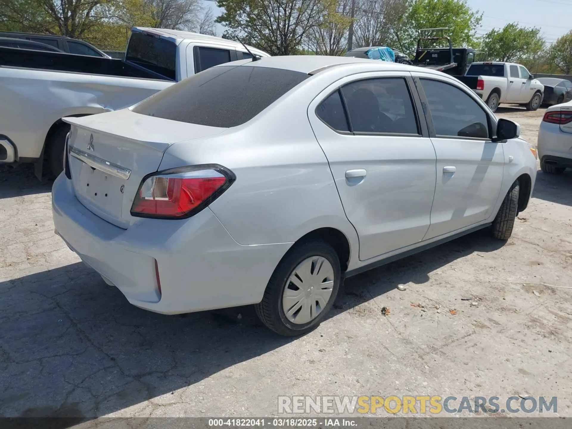 4 Photograph of a damaged car ML32FUFJ5PHF03944 MITSUBISHI MIRAGE G4 2023