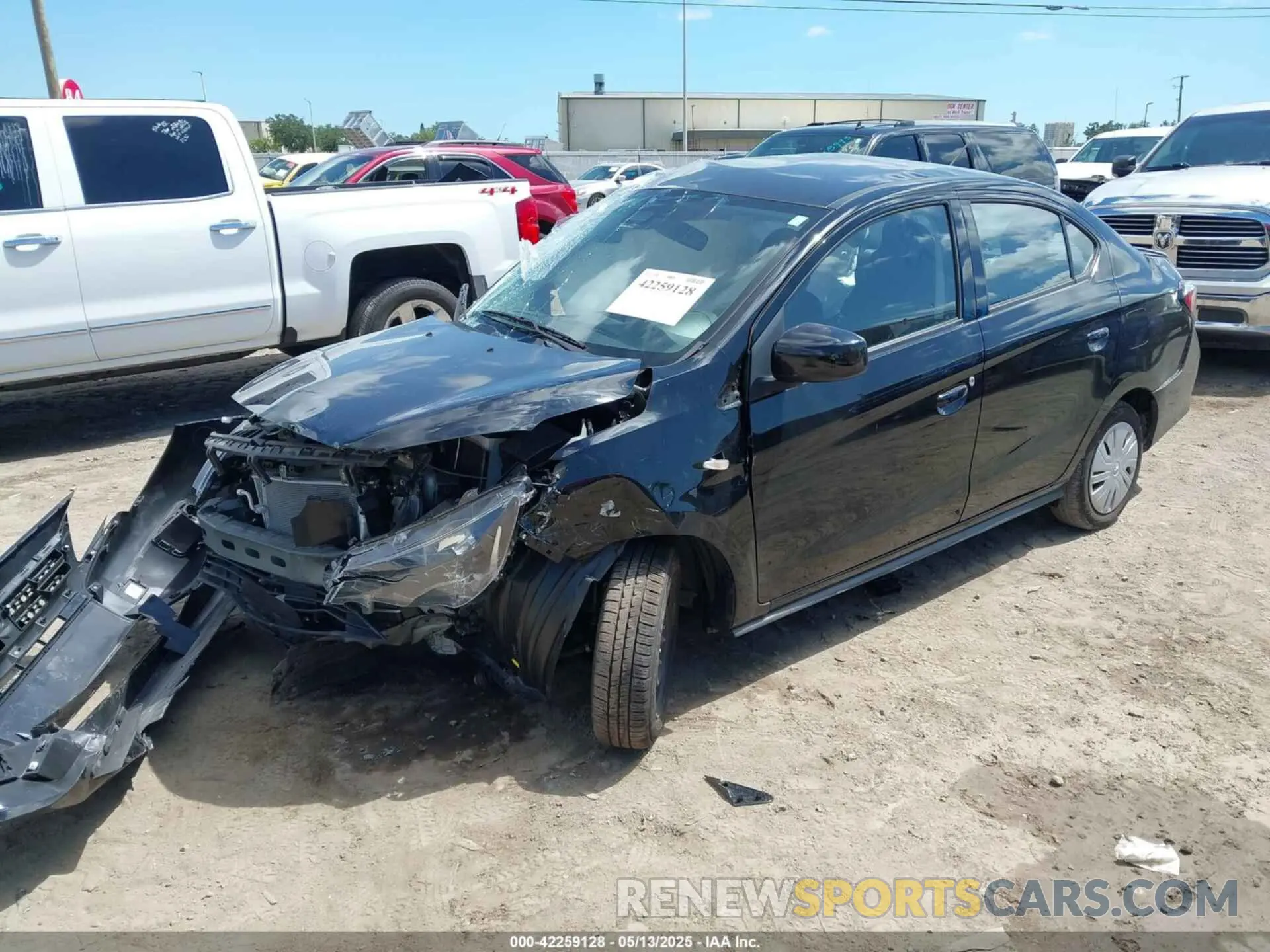 2 Фотография поврежденного автомобиля ML32FUFJ2RHF09235 MITSUBISHI MIRAGE G4 2024
