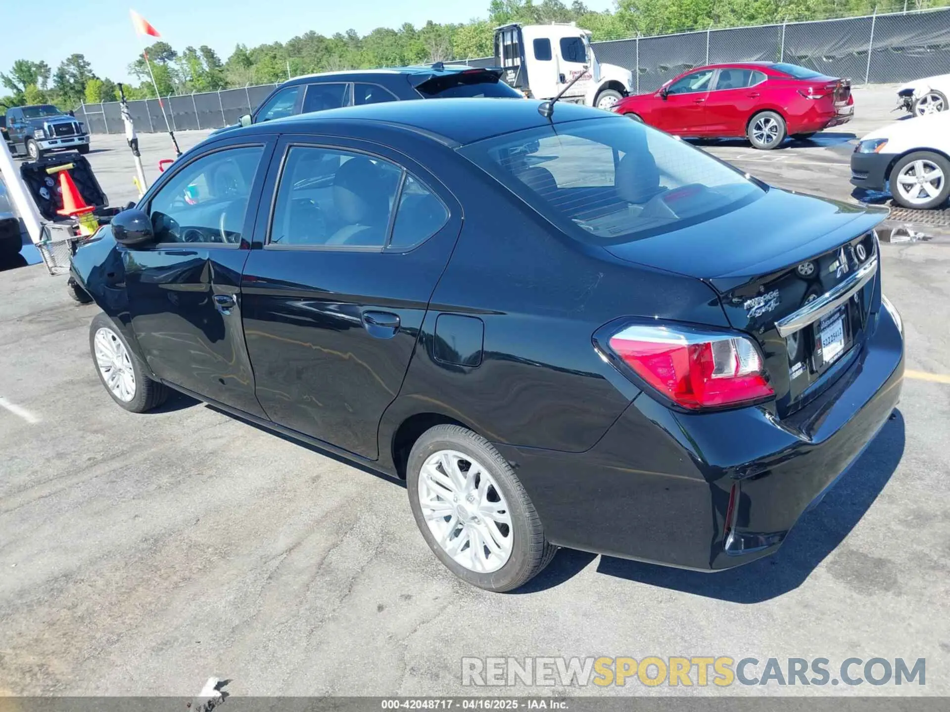 3 Фотография поврежденного автомобиля ML32FUFJ7RHF15001 MITSUBISHI MIRAGE G4 2024