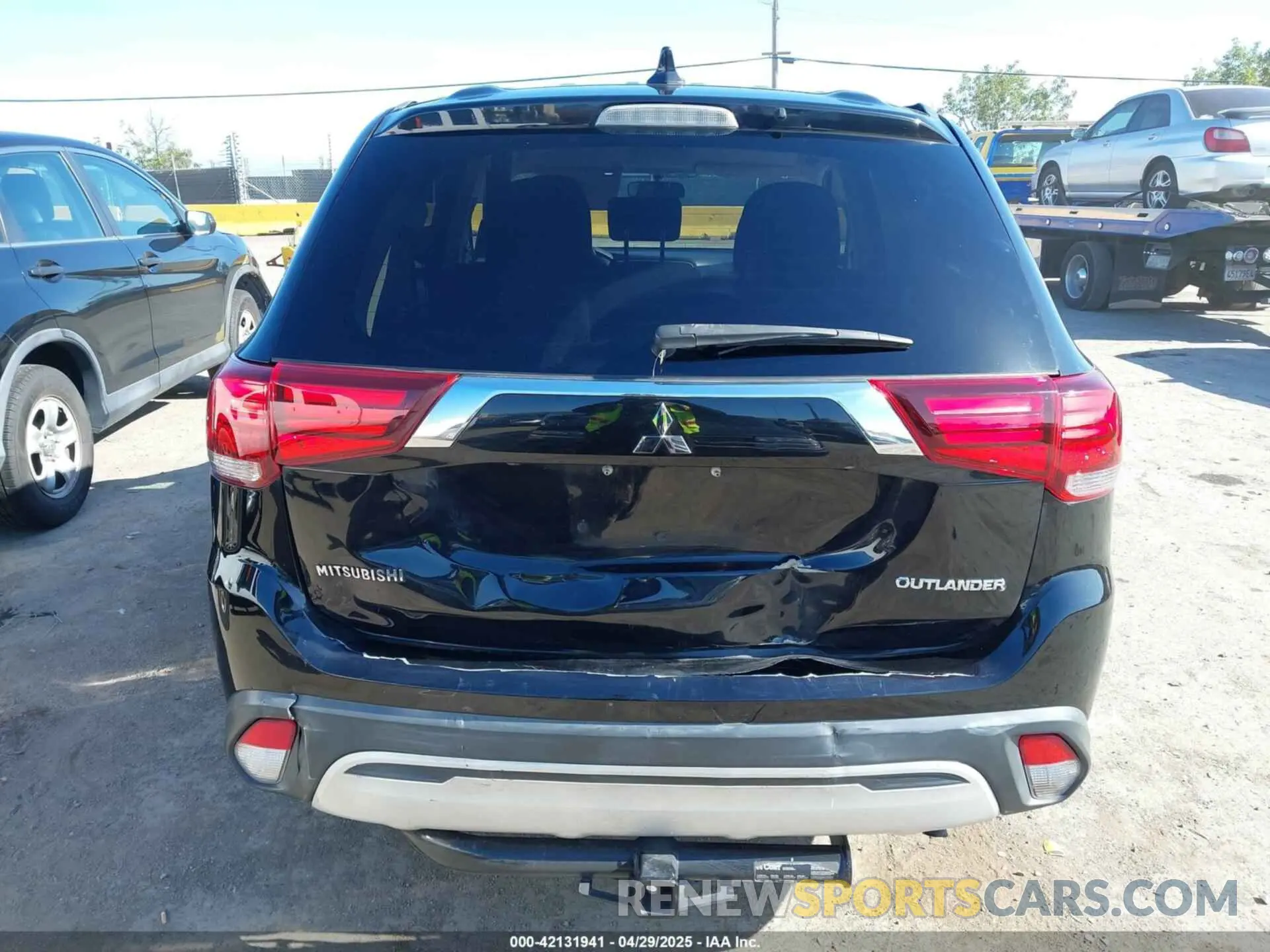 16 Photograph of a damaged car JA4AD2A32KJ002207 MITSUBISHI OUTLANDER 2019