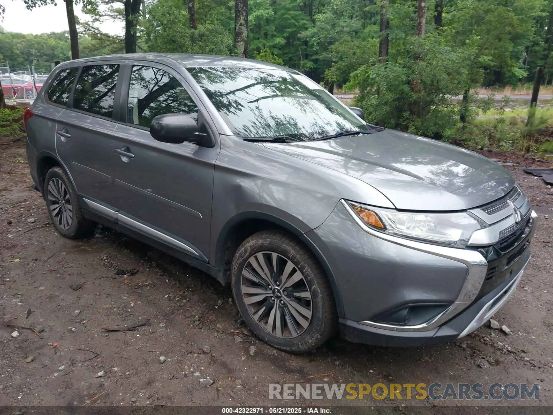 1 Фотография поврежденного автомобиля JA4AD2A32KZ005481 MITSUBISHI OUTLANDER 2019