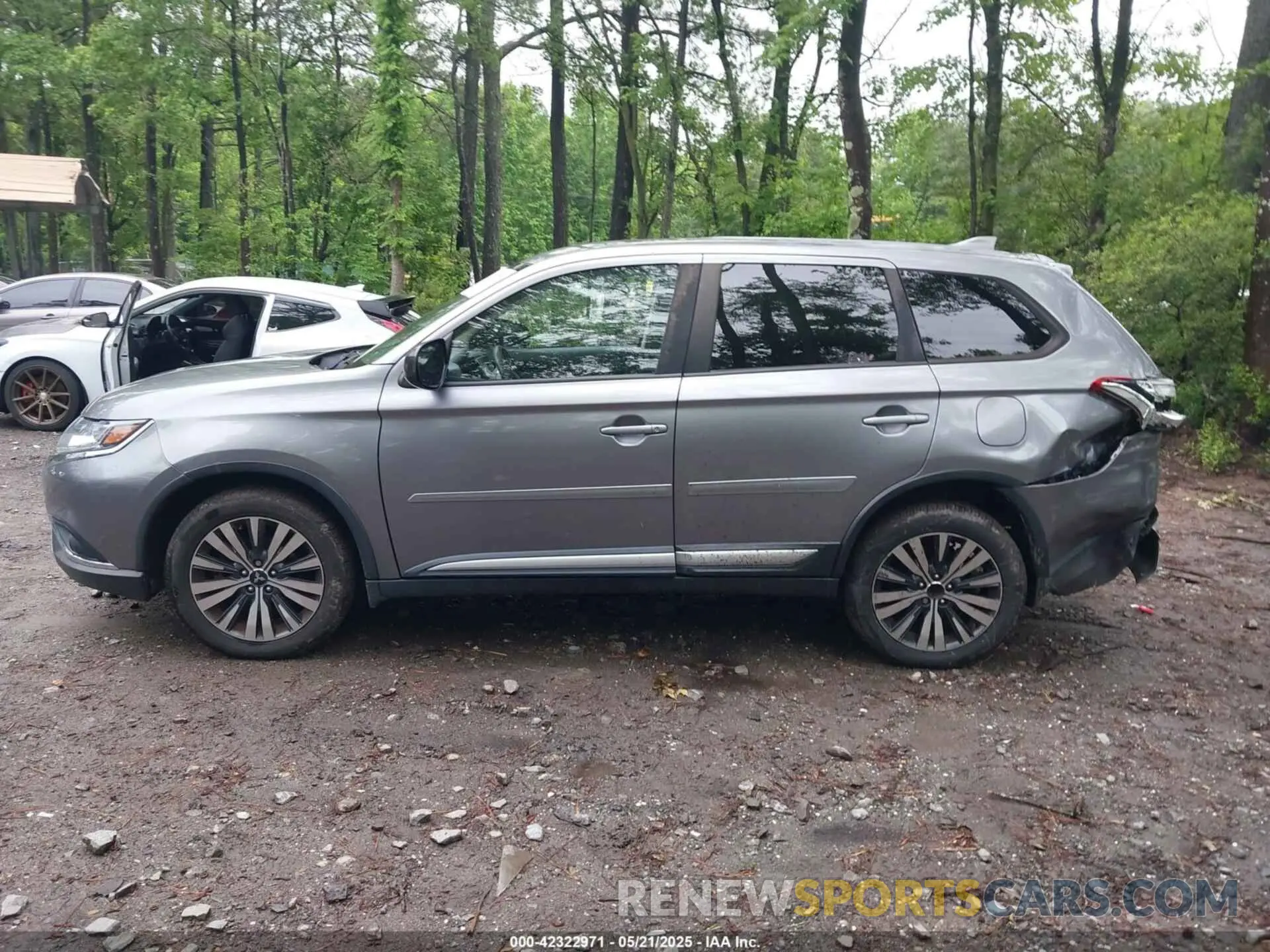 14 Фотография поврежденного автомобиля JA4AD2A32KZ005481 MITSUBISHI OUTLANDER 2019