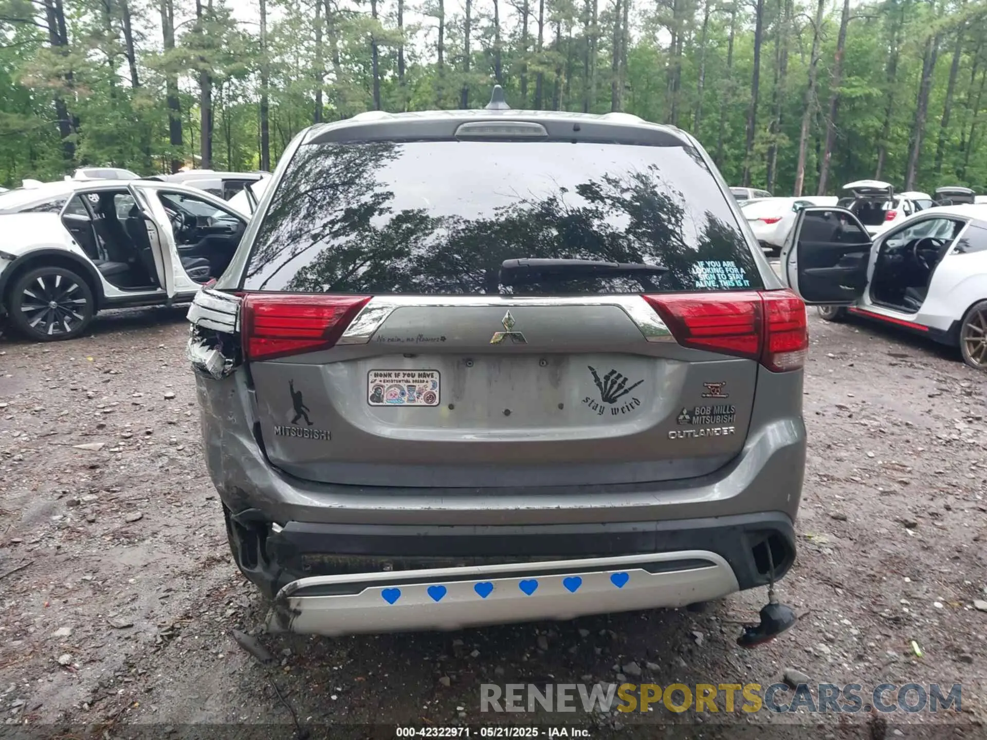 16 Фотография поврежденного автомобиля JA4AD2A32KZ005481 MITSUBISHI OUTLANDER 2019