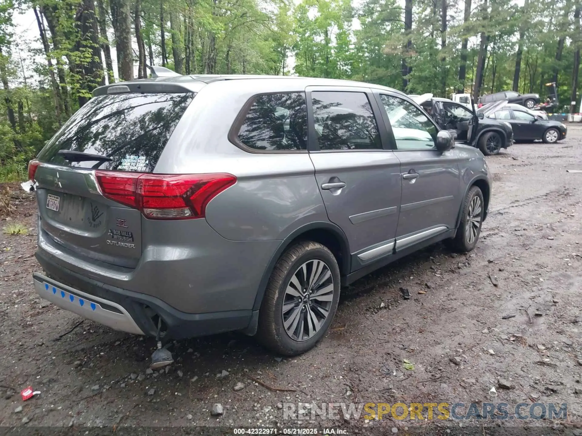 4 Фотография поврежденного автомобиля JA4AD2A32KZ005481 MITSUBISHI OUTLANDER 2019