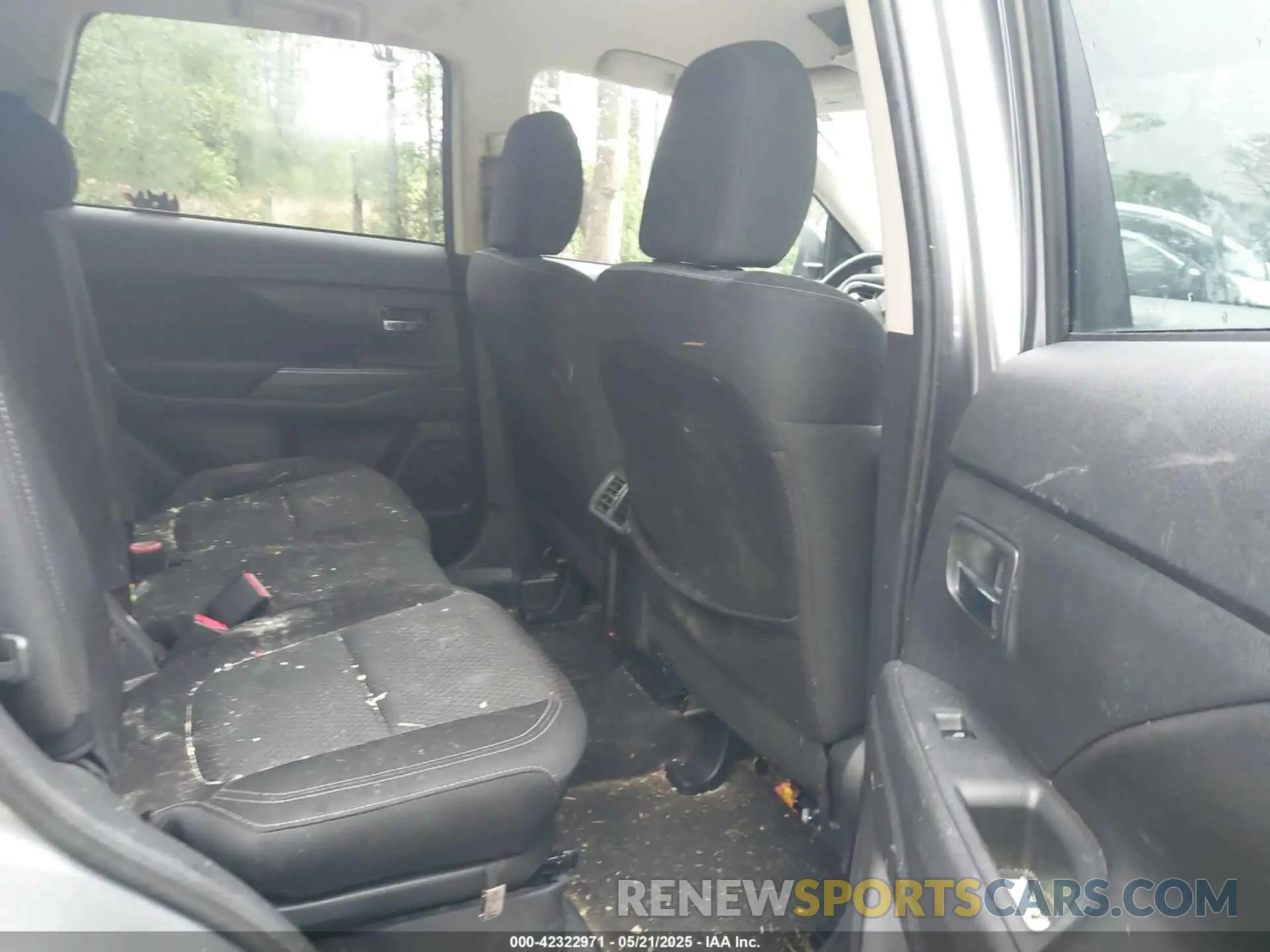 8 Фотография поврежденного автомобиля JA4AD2A32KZ005481 MITSUBISHI OUTLANDER 2019