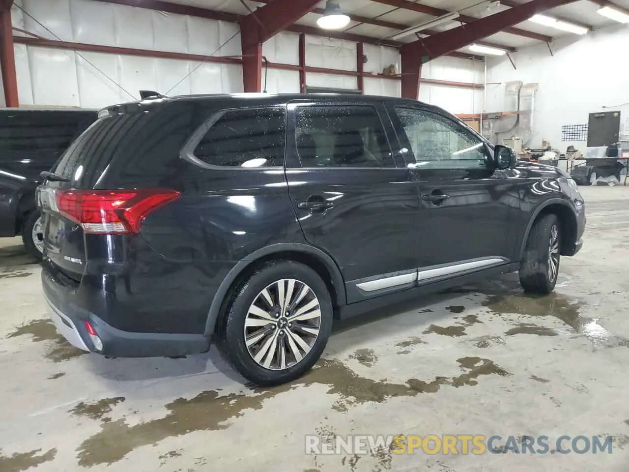 3 Photograph of a damaged car JA4AD2A32KZ047732 MITSUBISHI OUTLANDER 2019