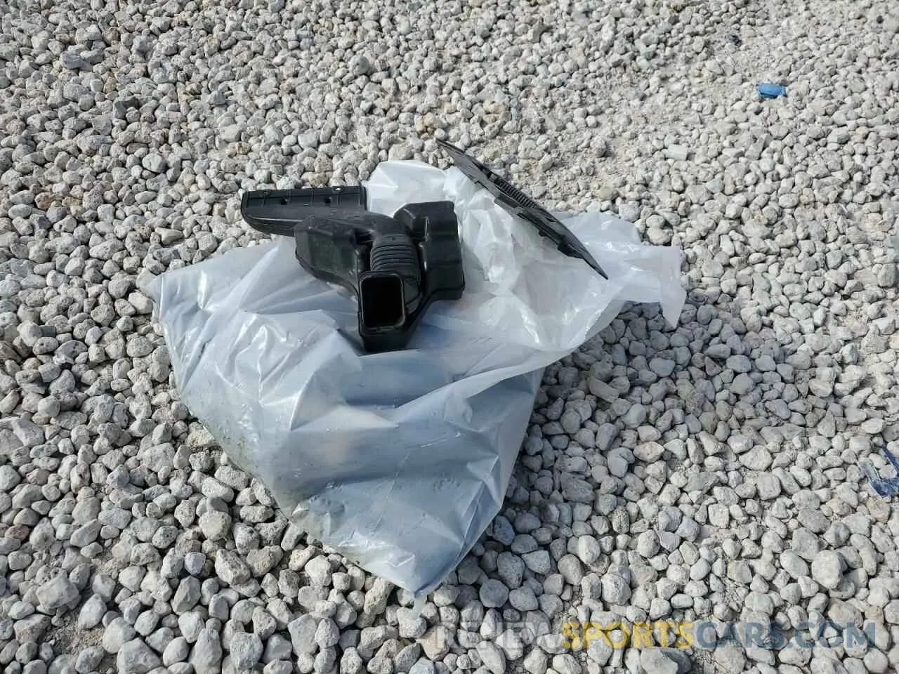 15 Photograph of a damaged car JA4AD2A37KZ006528 MITSUBISHI OUTLANDER 2019