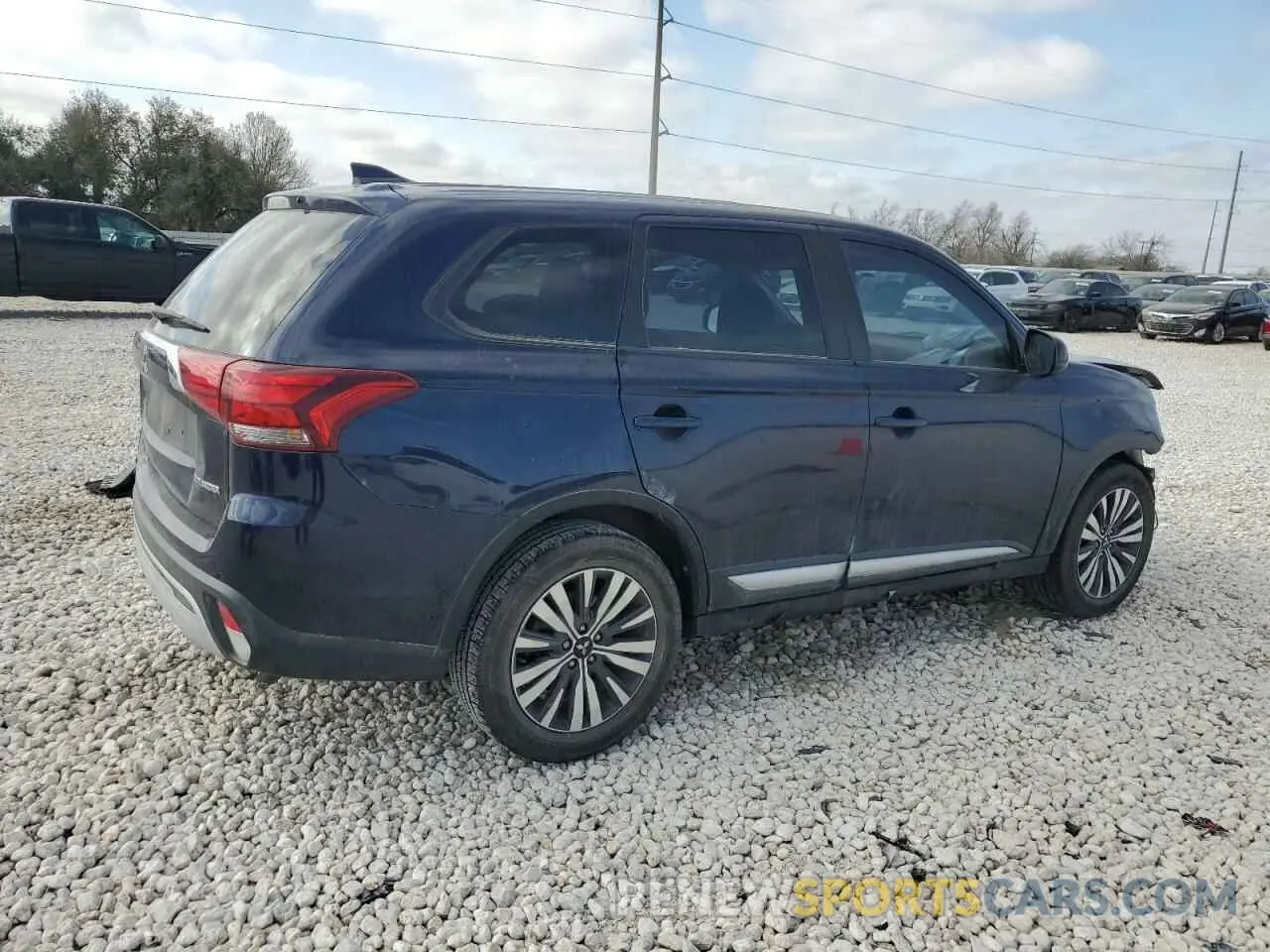 3 Photograph of a damaged car JA4AD2A37KZ006528 MITSUBISHI OUTLANDER 2019