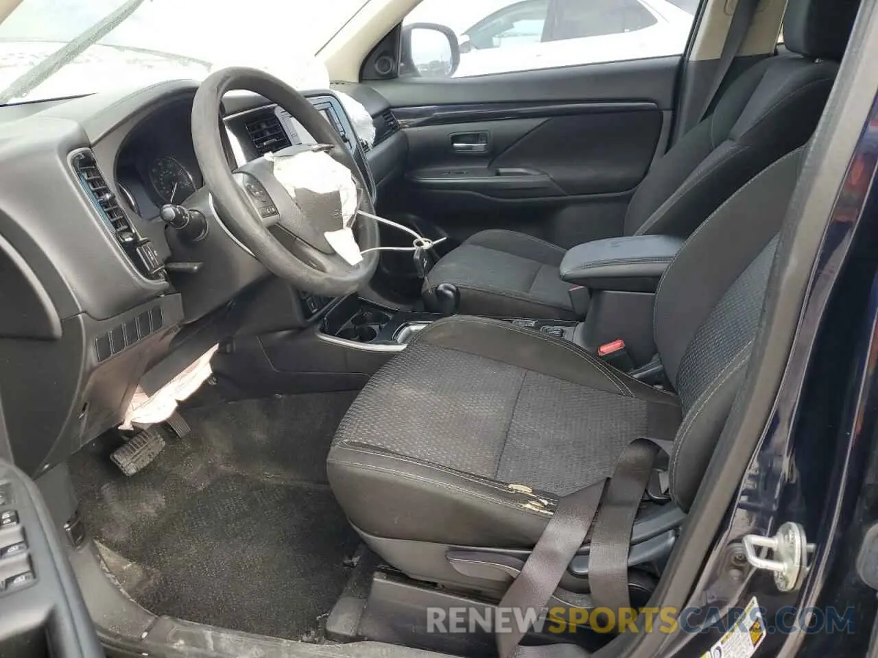 7 Photograph of a damaged car JA4AD2A37KZ006528 MITSUBISHI OUTLANDER 2019