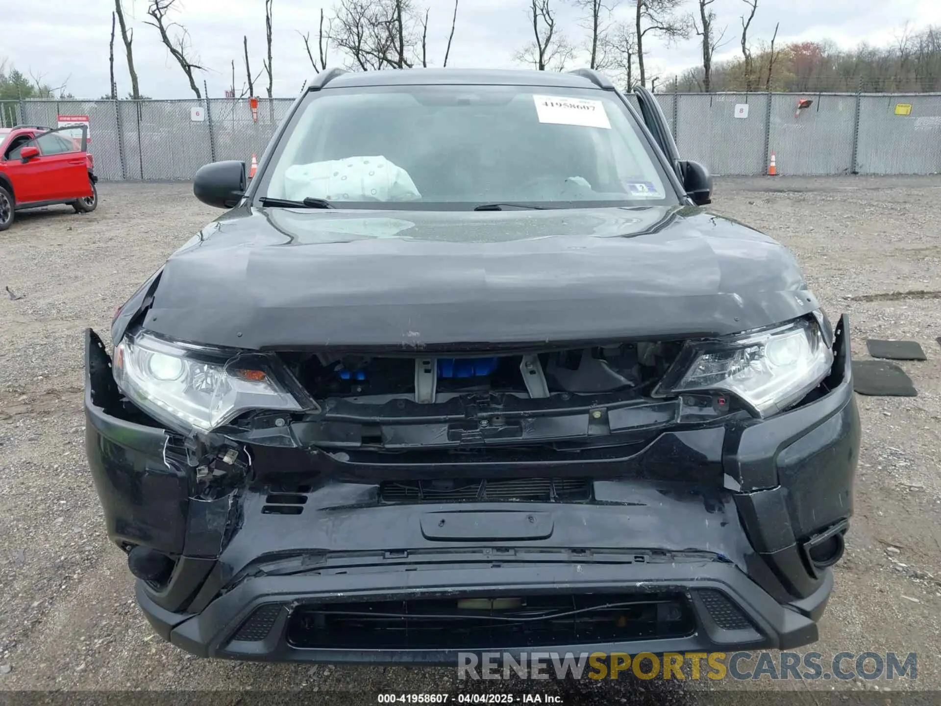 12 Photograph of a damaged car JA4AD2A38KZ047573 MITSUBISHI OUTLANDER 2019