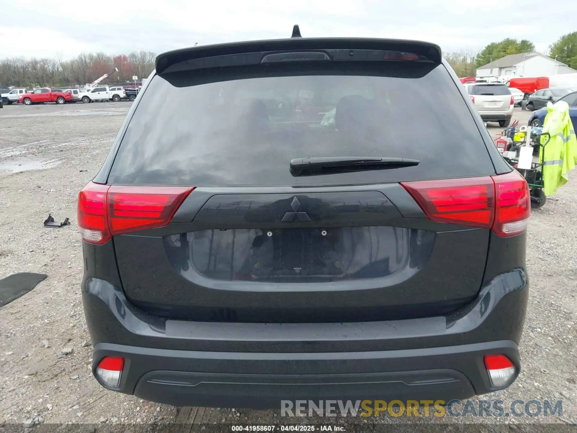 16 Photograph of a damaged car JA4AD2A38KZ047573 MITSUBISHI OUTLANDER 2019