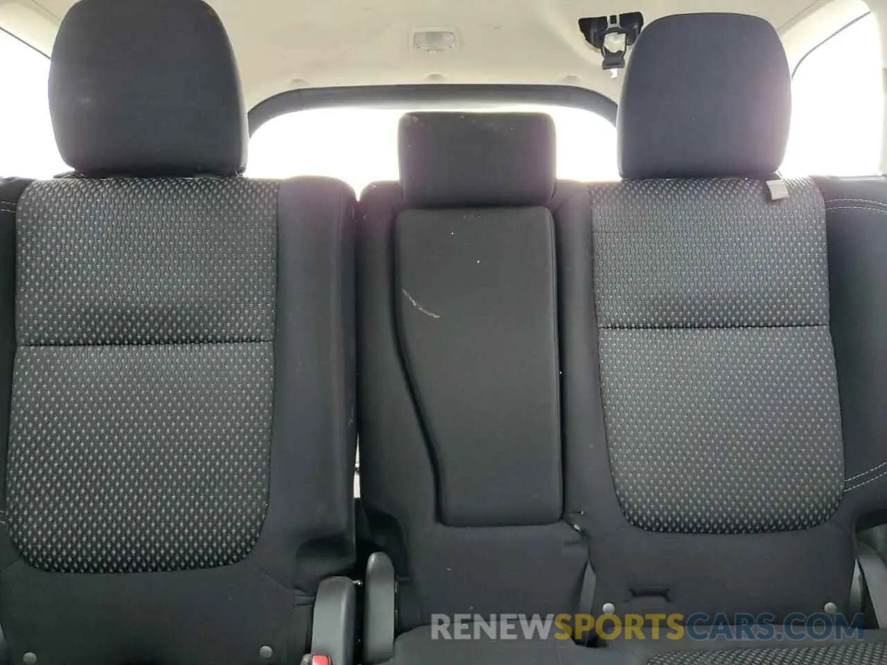 10 Фотография поврежденного автомобиля JA4AD2A39KZ011732 MITSUBISHI OUTLANDER 2019