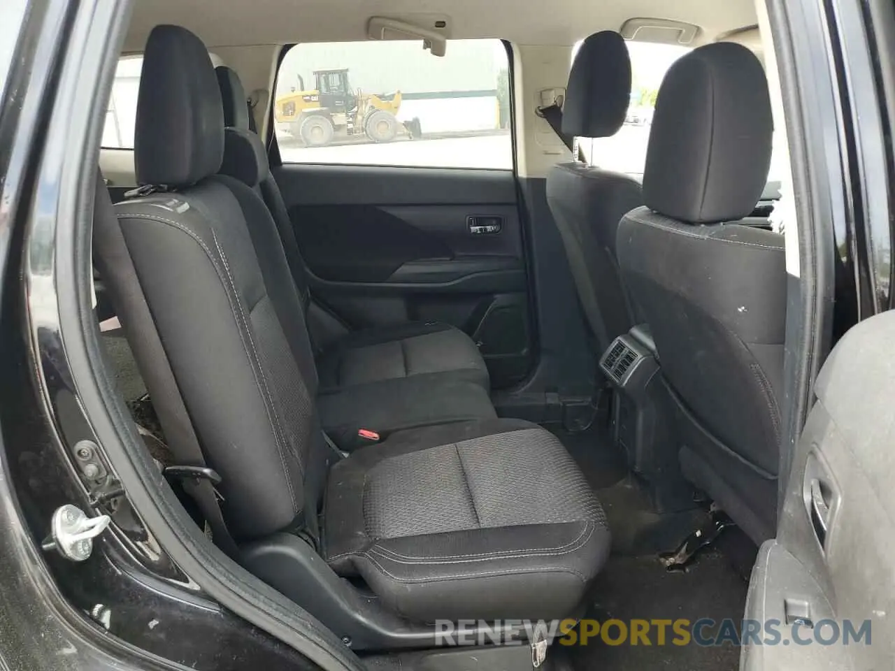 11 Фотография поврежденного автомобиля JA4AD2A39KZ011732 MITSUBISHI OUTLANDER 2019