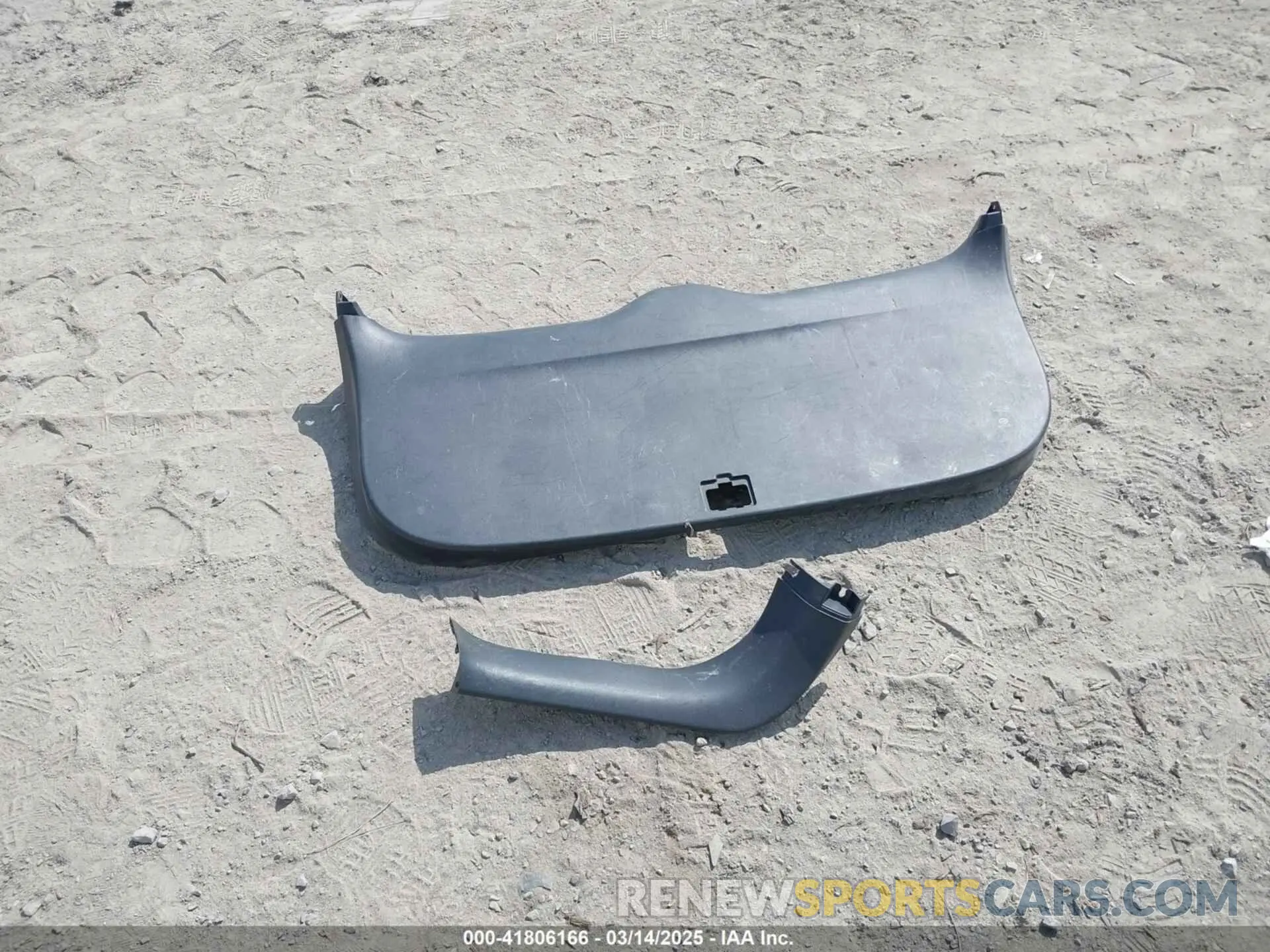 12 Фотография поврежденного автомобиля JA4AD3A30KZ043670 MITSUBISHI OUTLANDER 2019