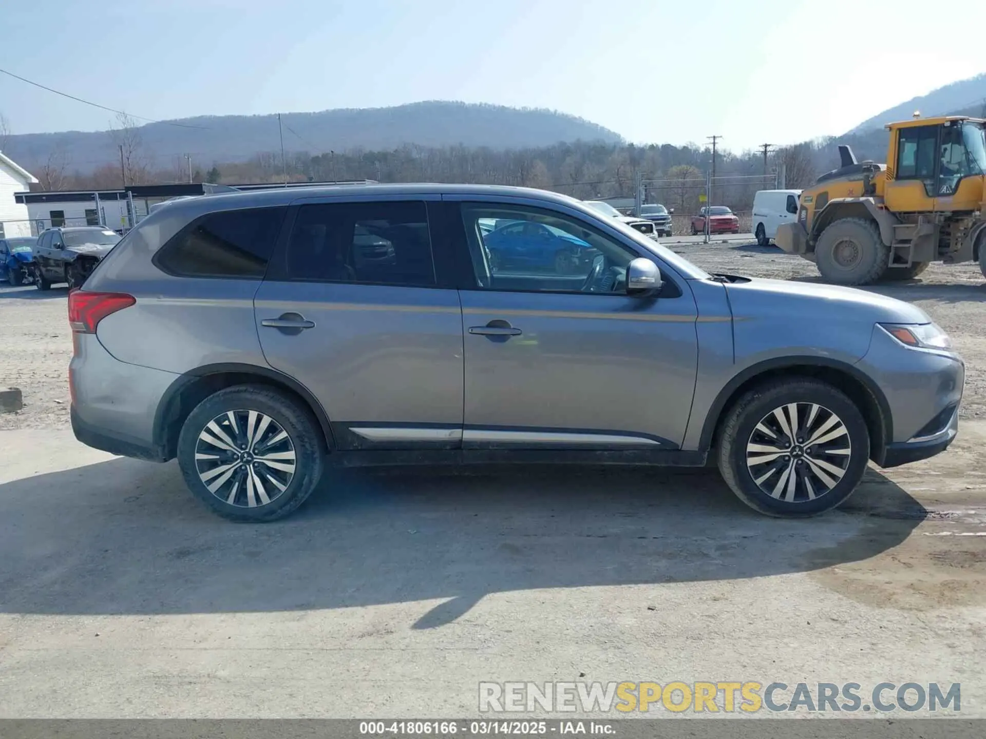 14 Фотография поврежденного автомобиля JA4AD3A30KZ043670 MITSUBISHI OUTLANDER 2019