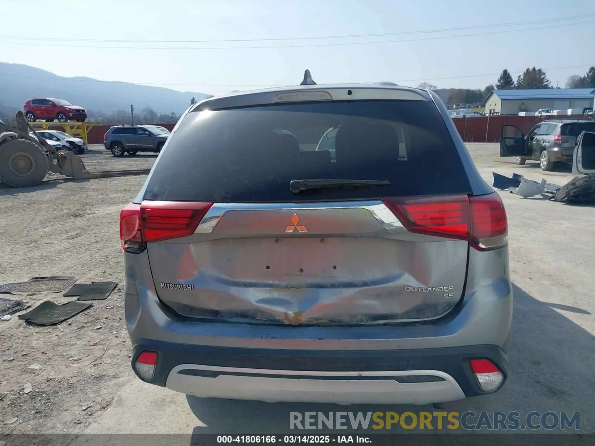 17 Фотография поврежденного автомобиля JA4AD3A30KZ043670 MITSUBISHI OUTLANDER 2019