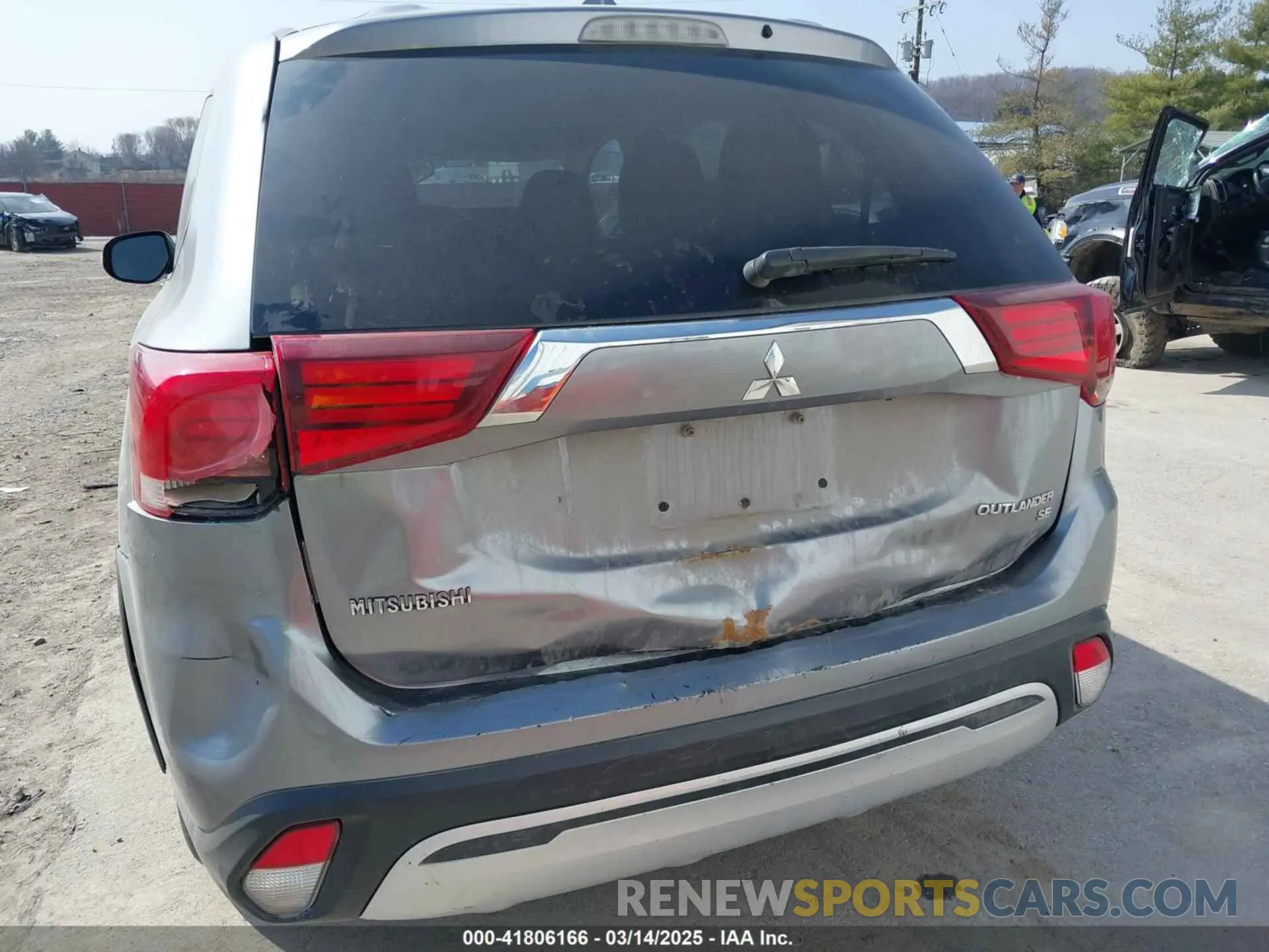 6 Фотография поврежденного автомобиля JA4AD3A30KZ043670 MITSUBISHI OUTLANDER 2019