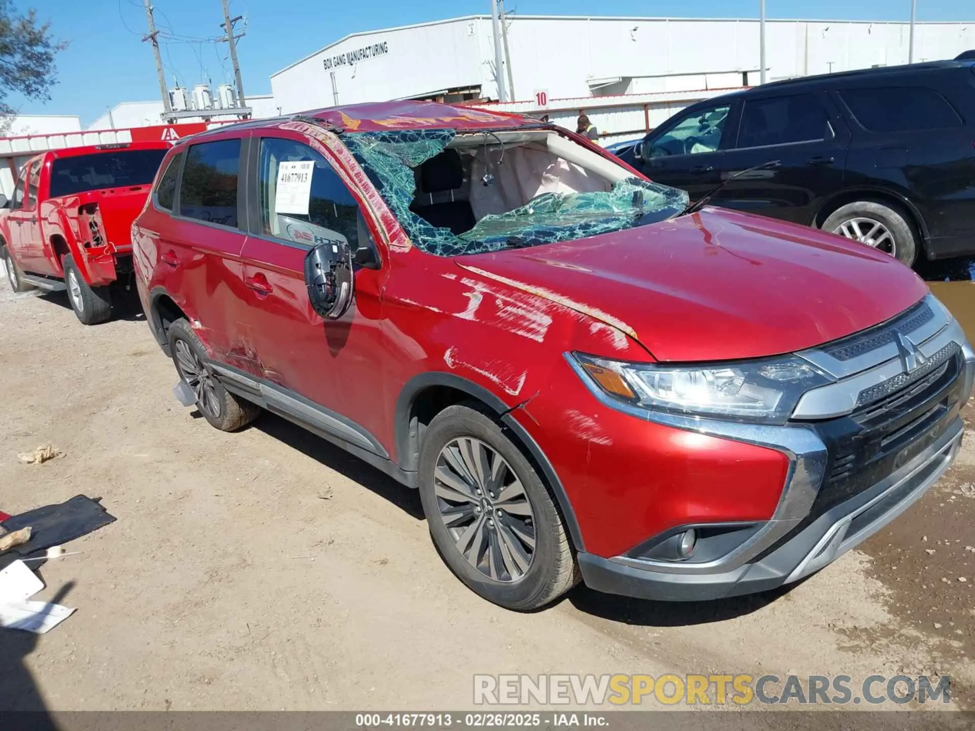 1 Фотография поврежденного автомобиля JA4AD3A31KZ021189 MITSUBISHI OUTLANDER 2019