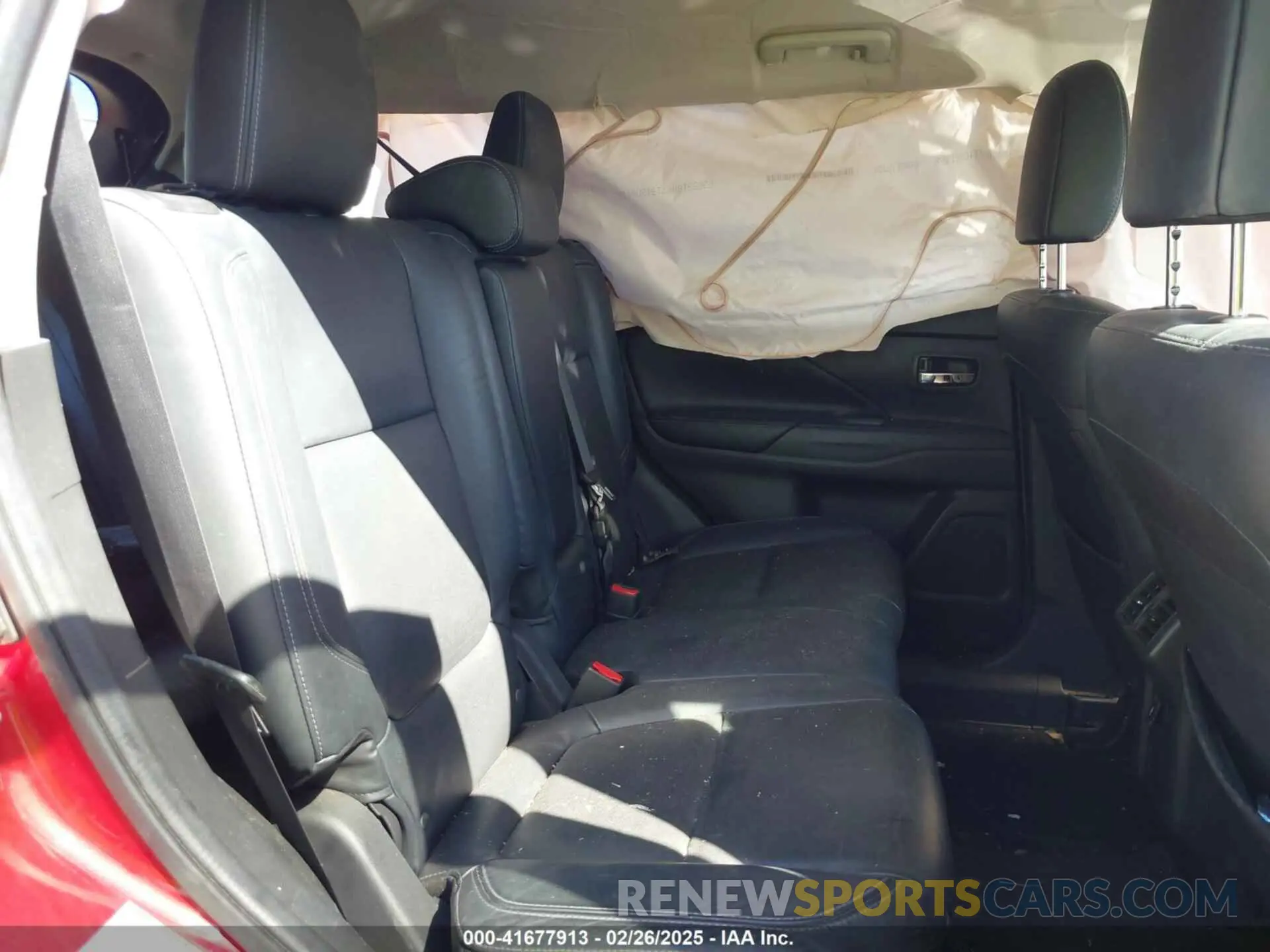 8 Фотография поврежденного автомобиля JA4AD3A31KZ021189 MITSUBISHI OUTLANDER 2019