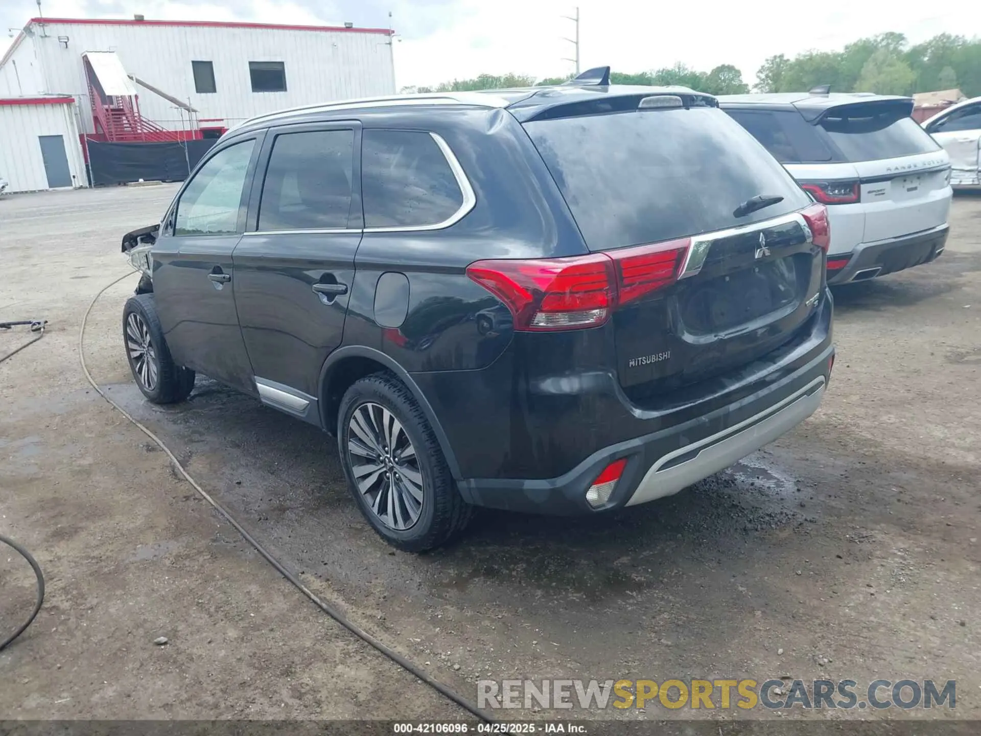 3 Photograph of a damaged car JA4AD3A32KZ014039 MITSUBISHI OUTLANDER 2019