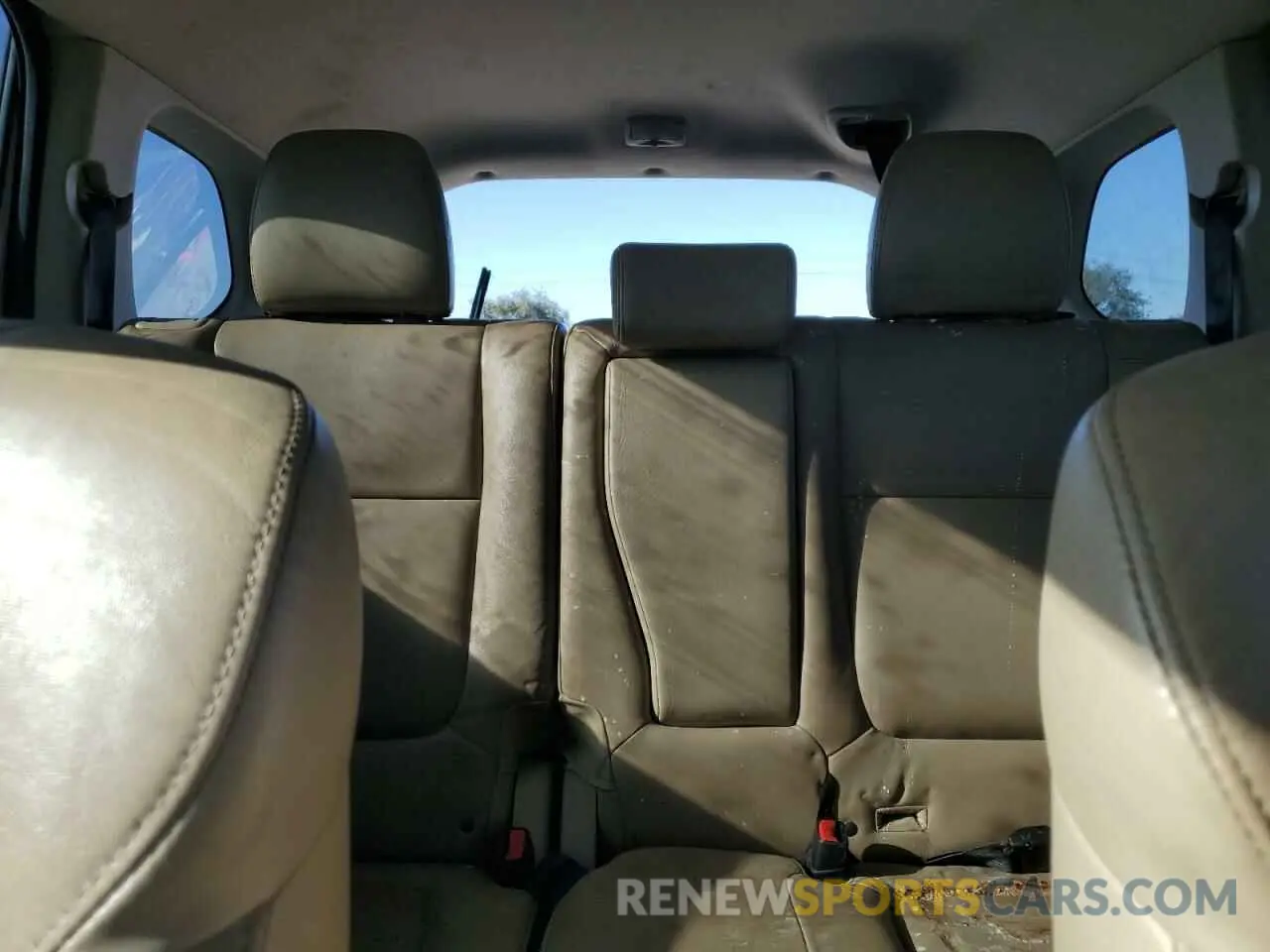 10 Фотография поврежденного автомобиля JA4AD3A32KZ015191 MITSUBISHI OUTLANDER 2019
