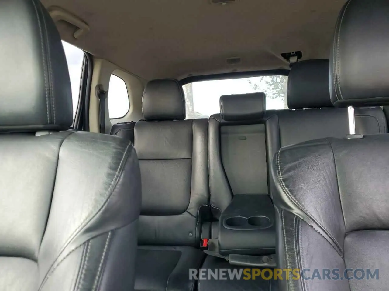 10 Photograph of a damaged car JA4AD3A32KZ027924 MITSUBISHI OUTLANDER 2019